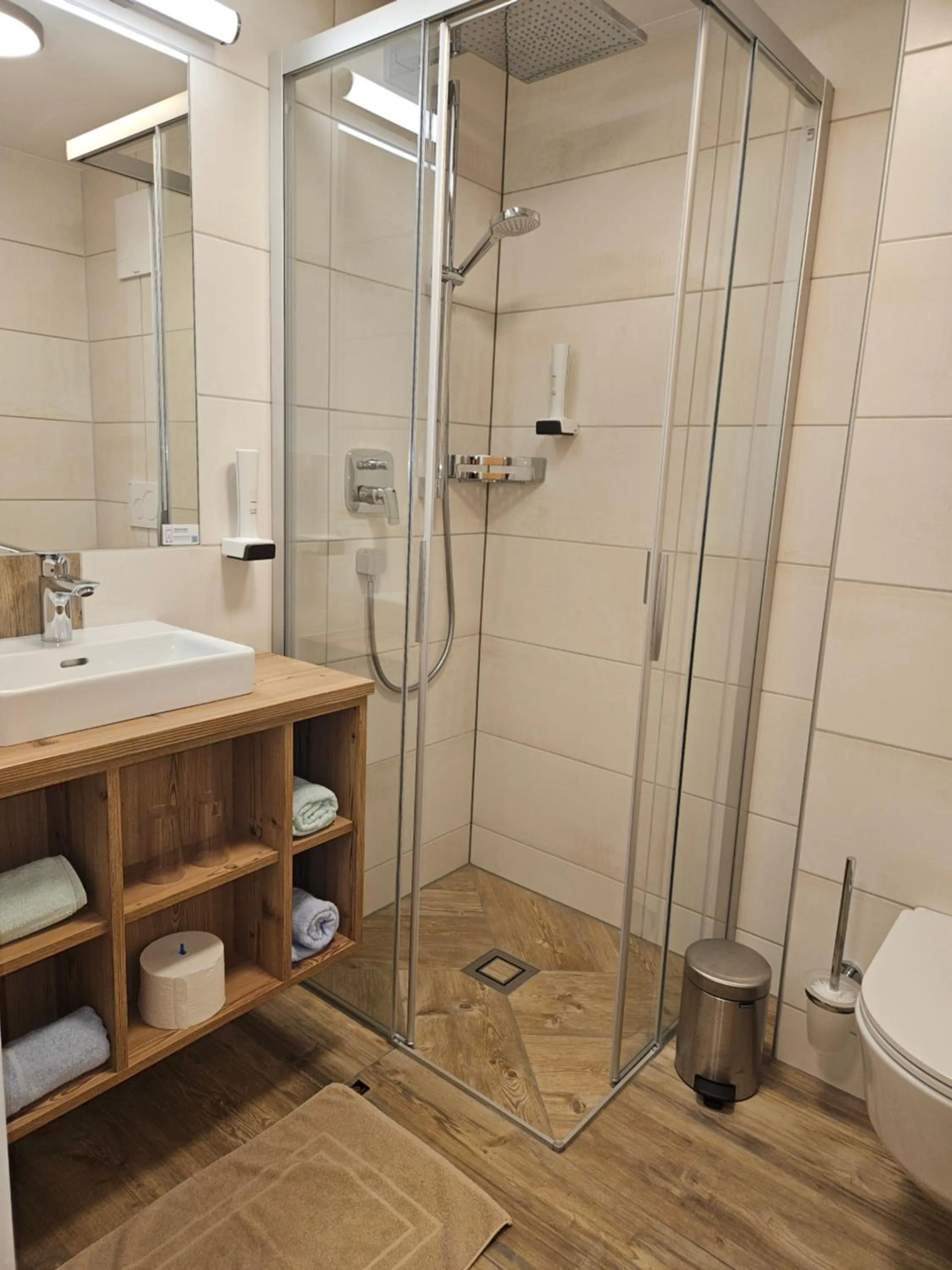 Bathroom in Gasthof - Restaurant Löcker