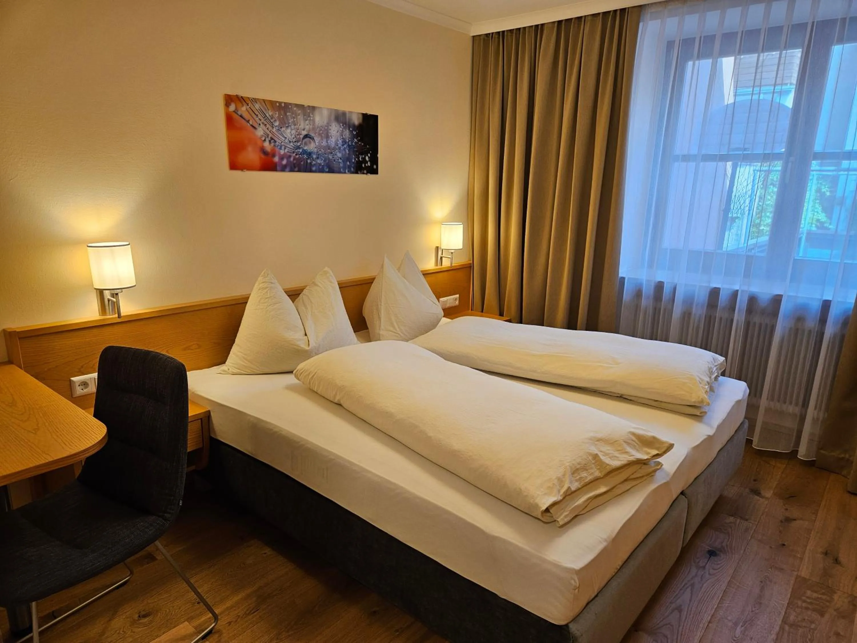 Photo of the whole room, Bed in Gasthof - Restaurant Löcker