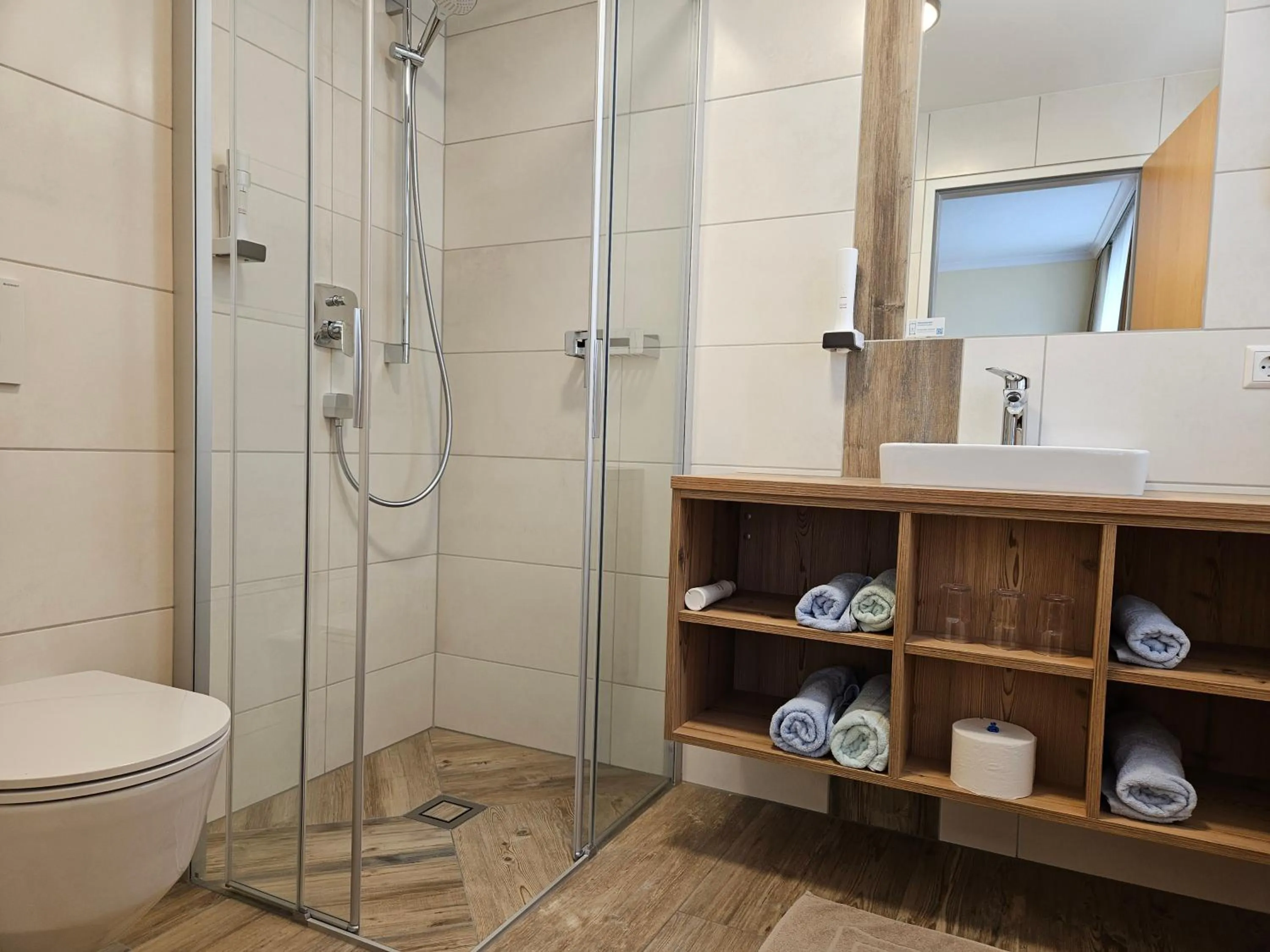 Bathroom in Gasthof - Restaurant Löcker