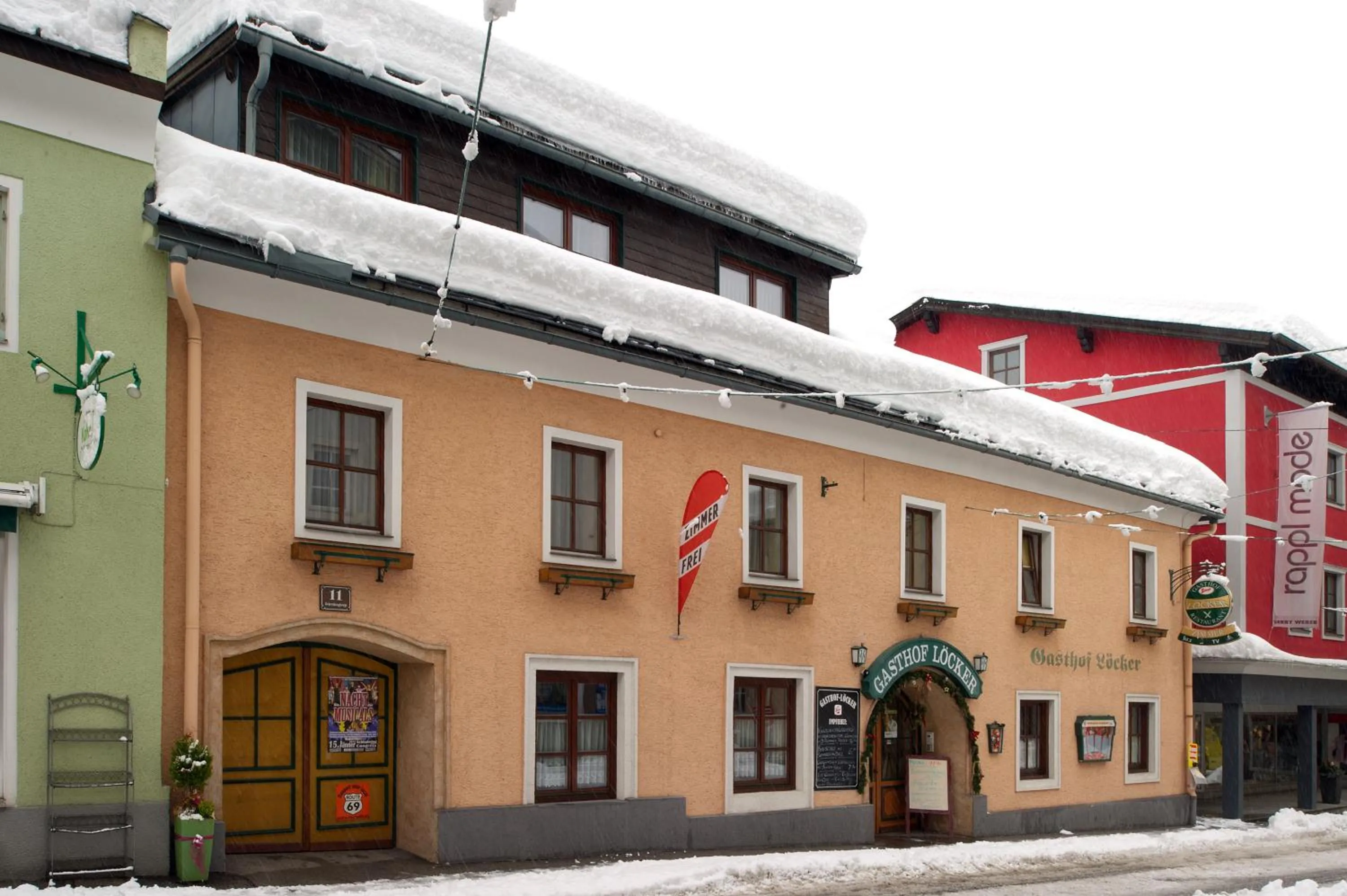 Facade/entrance in Gasthof - Restaurant Löcker