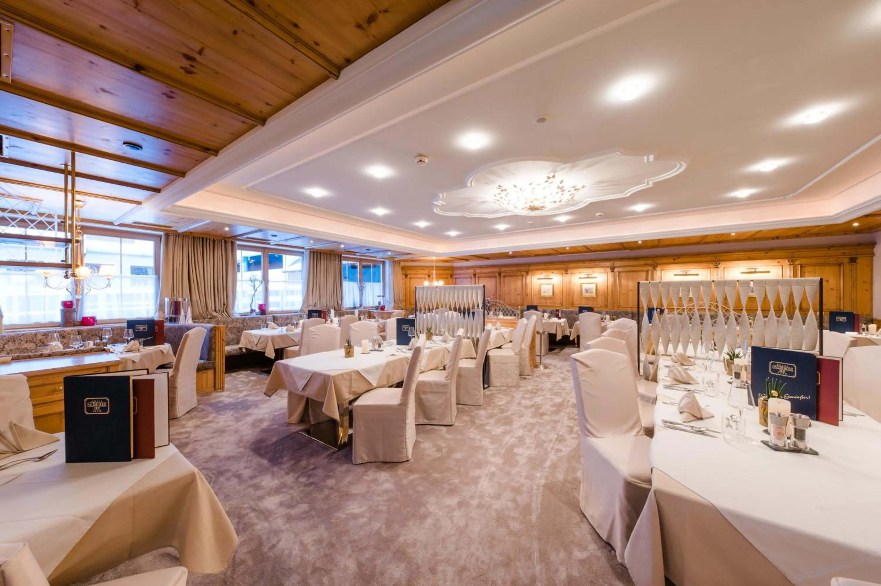 Restaurant/places to eat in Hotel Salzburger Hof Zauchensee