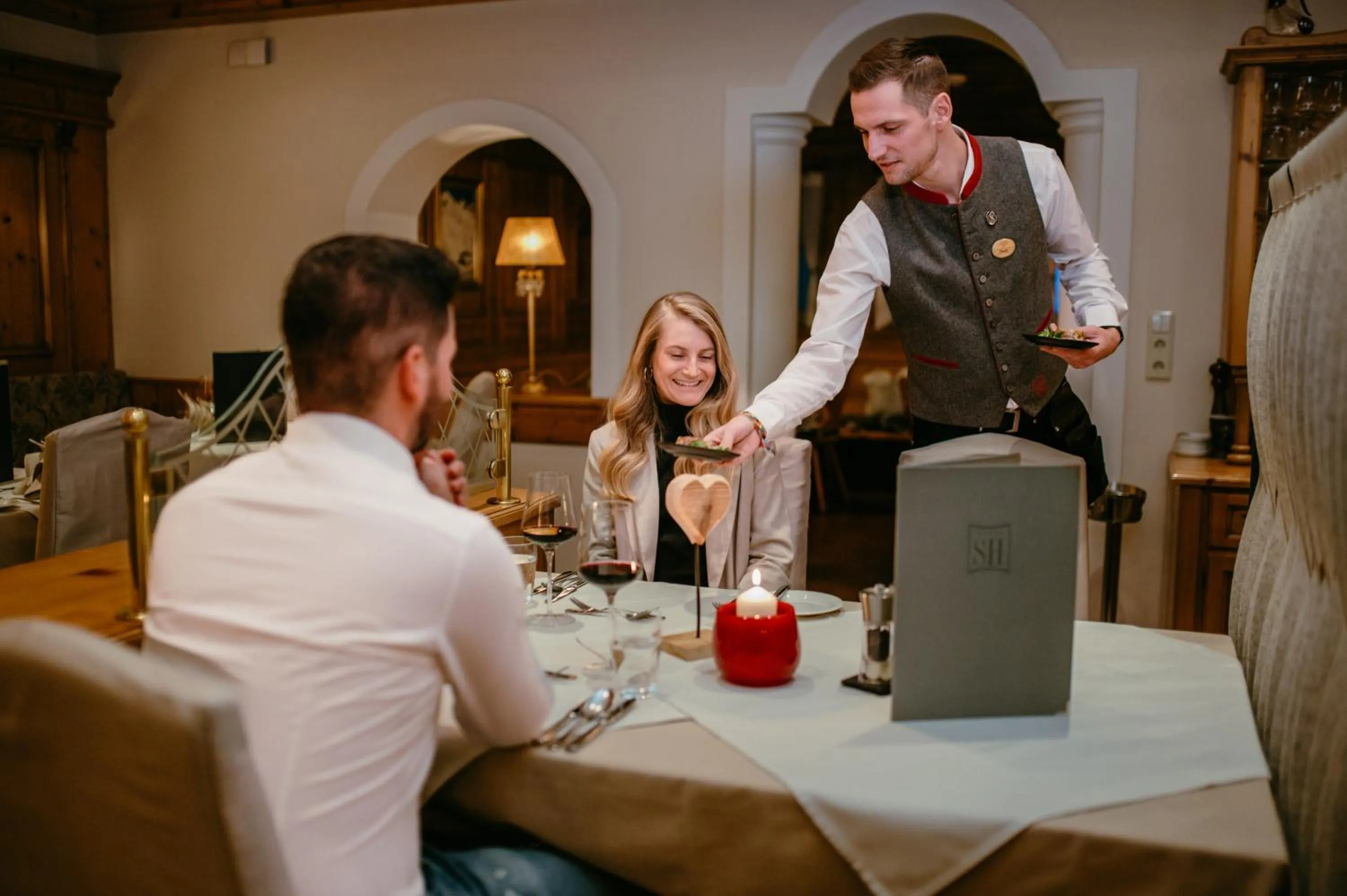 Restaurant/places to eat in Hotel Salzburger Hof Zauchensee