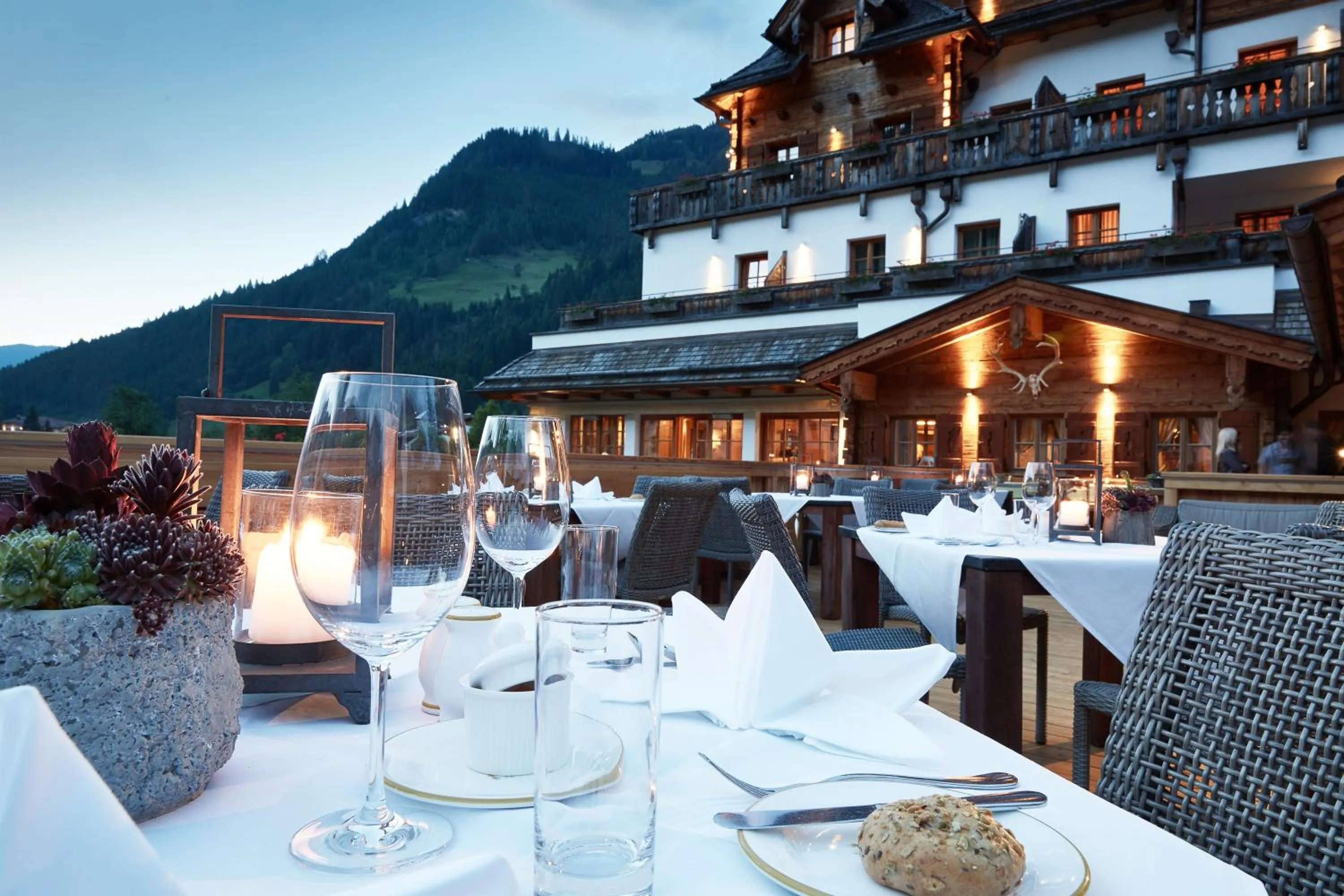 Restaurant/places to eat in Grossarler Hof Superior