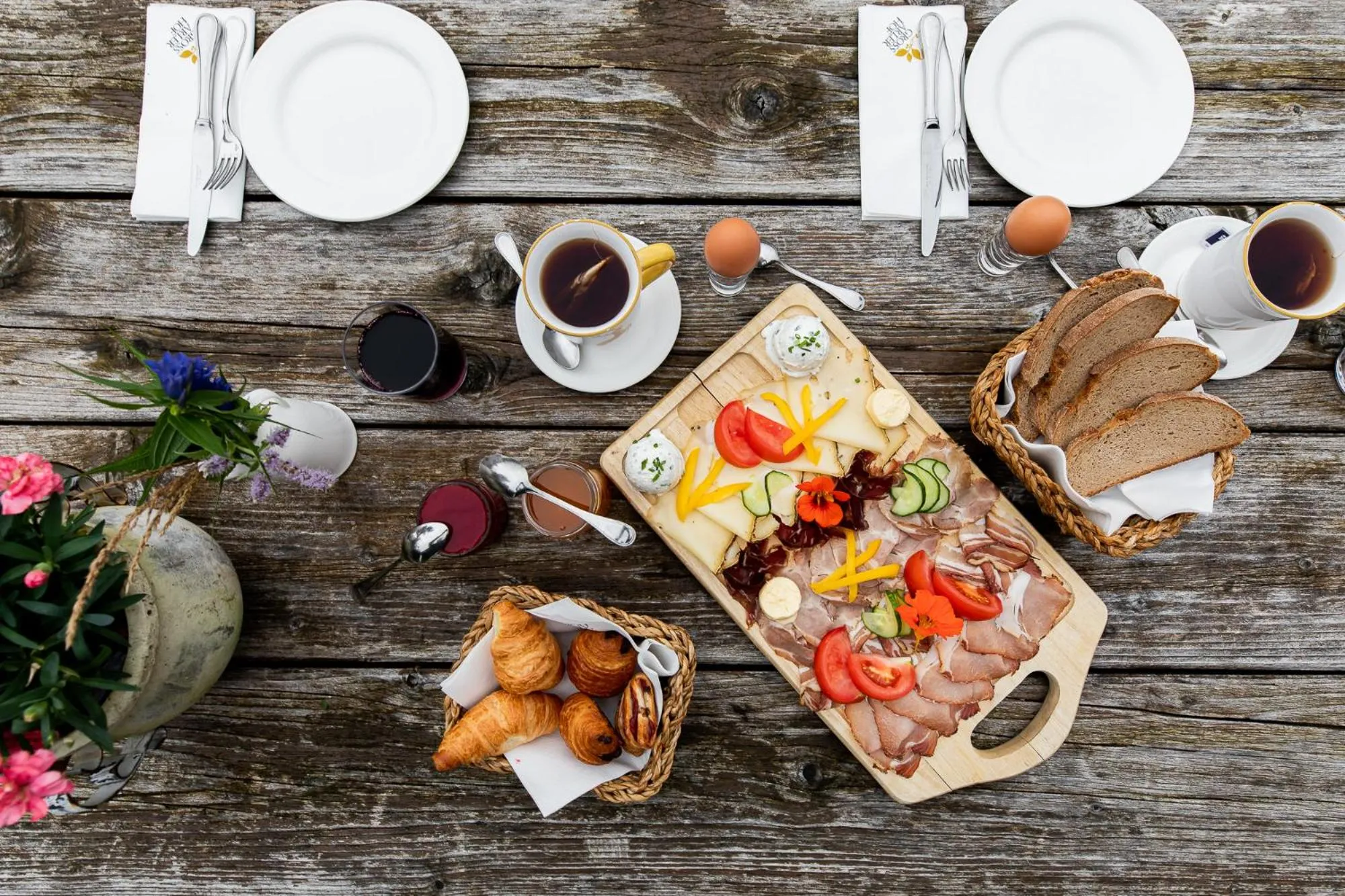 Restaurant/places to eat in Grossarler Hof Superior