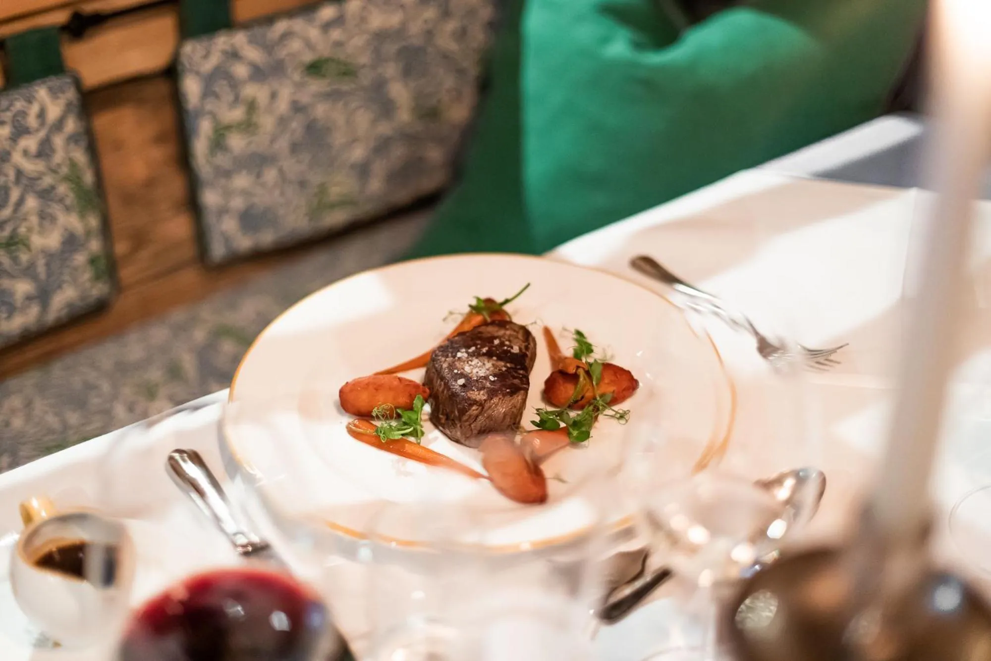 Restaurant/places to eat in Grossarler Hof Superior