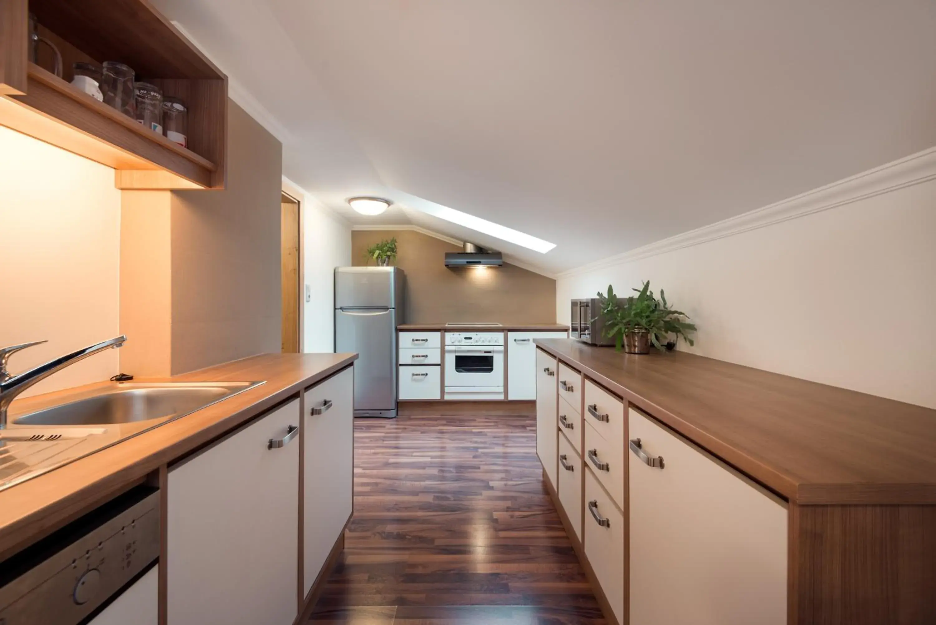 Three-Bedroom Apartment with Balcony (7 Adults) in Der Jagdhof Three-Bedroom Apartment with Balcony (7 Adults) in Der Jagdhof