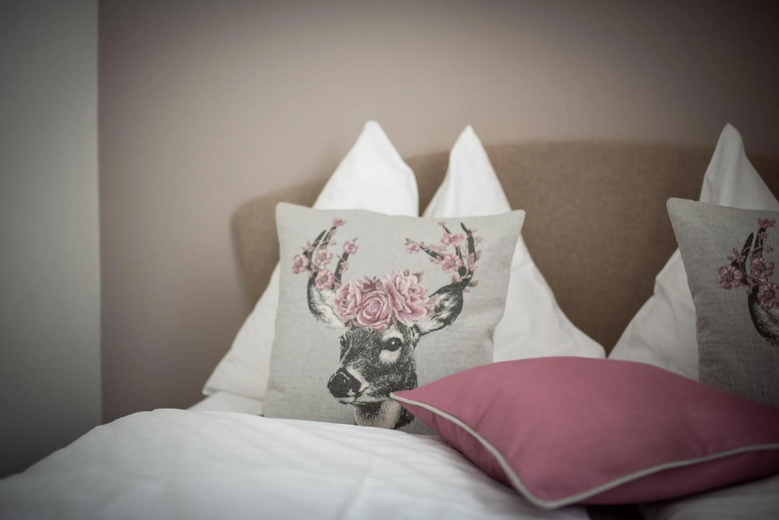 Decorative detail, Bed in Der Jagdhof