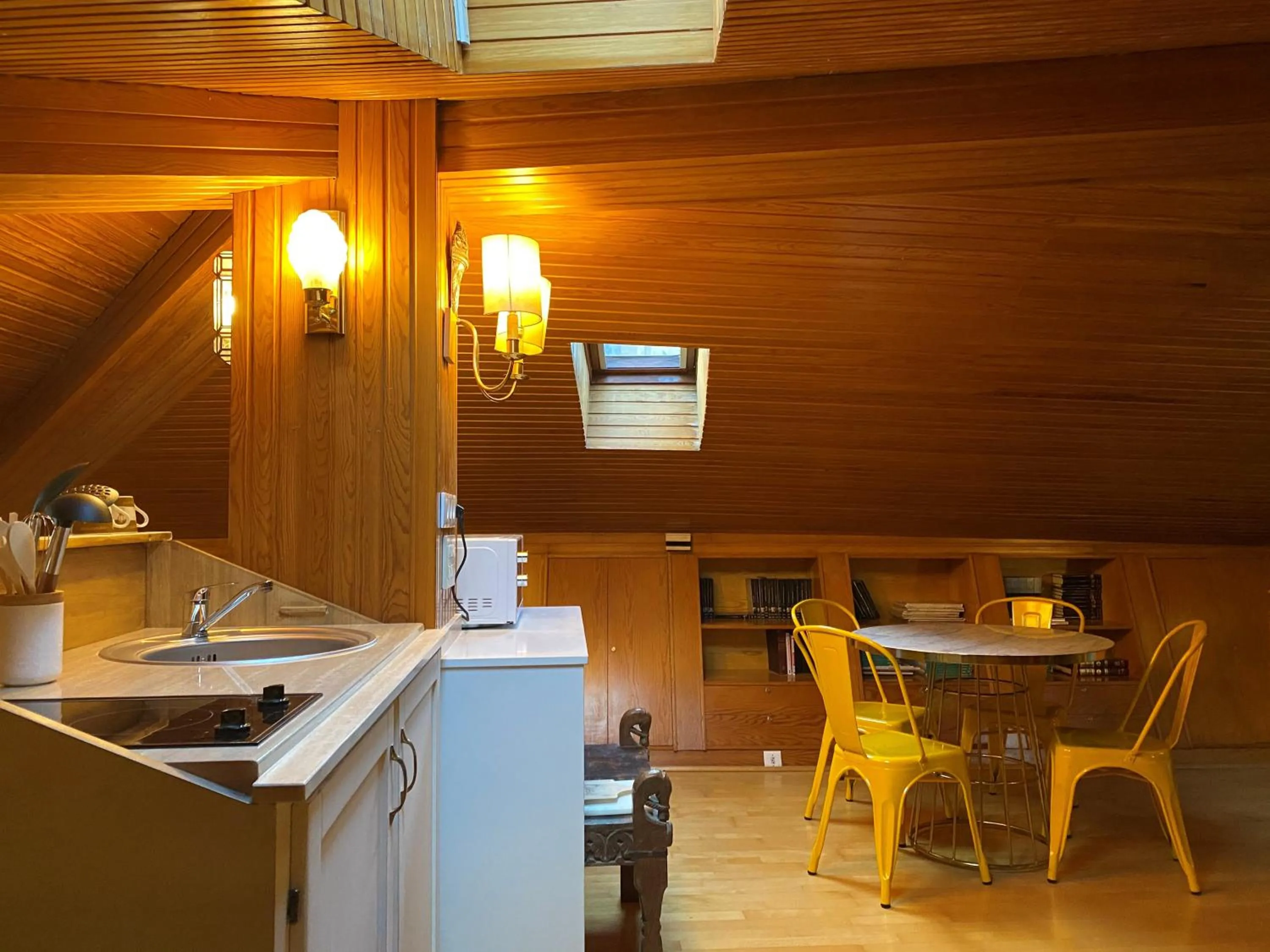 Restaurant/places to eat in Apartamentos María Luisa