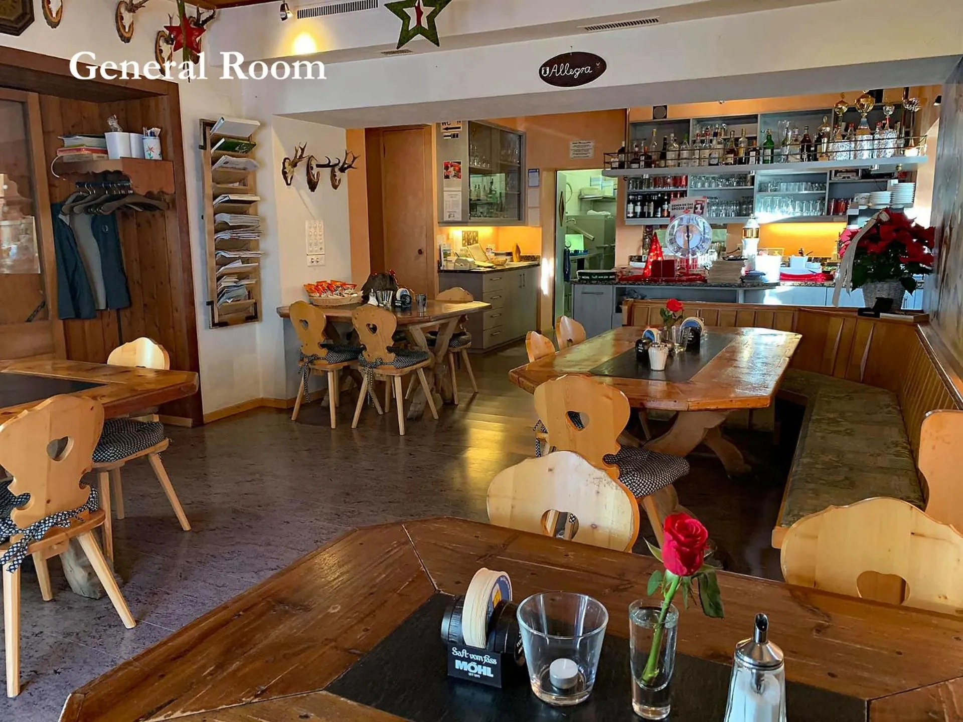 Restaurant/places to eat in Hotel Restaurant Rätia