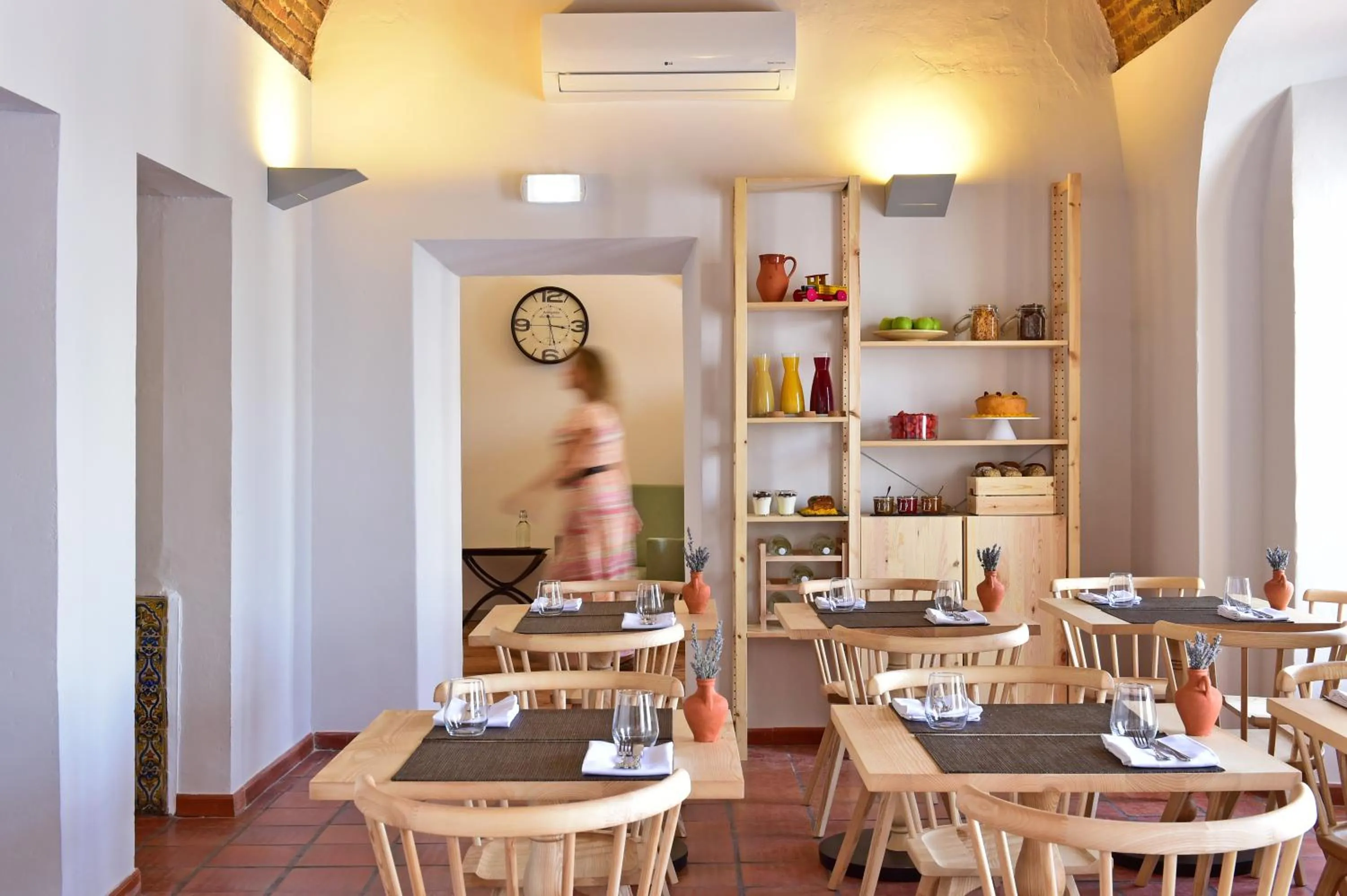 Restaurant/places to eat in The Noble House - by Unlock Hotels