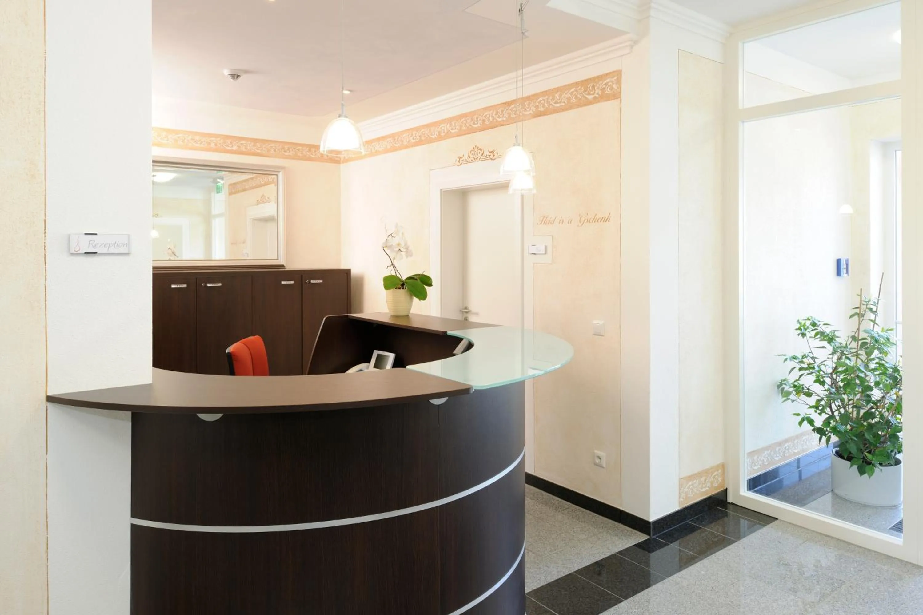 Lobby or reception in Hotel Inspiration Garni