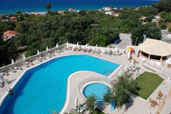 Swimming pool in Aloha Hotel