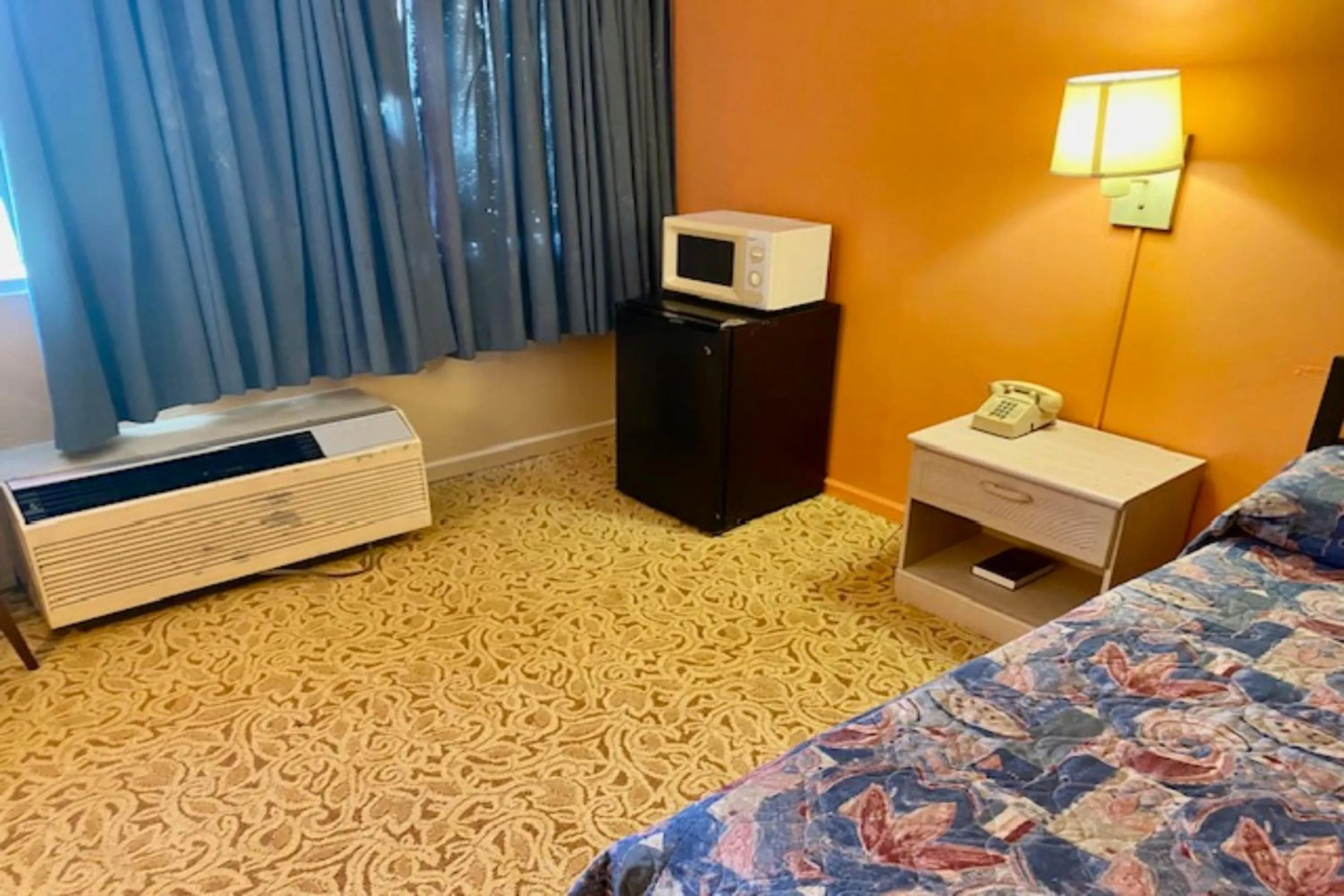 Bedroom, Bed in Red Carpet Inn & Suites Lima -Listing Partner