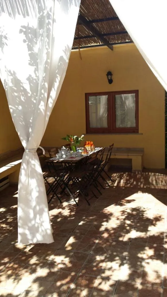 Garden in B&B DOMU INCANTO Sa Domu sarrabesa