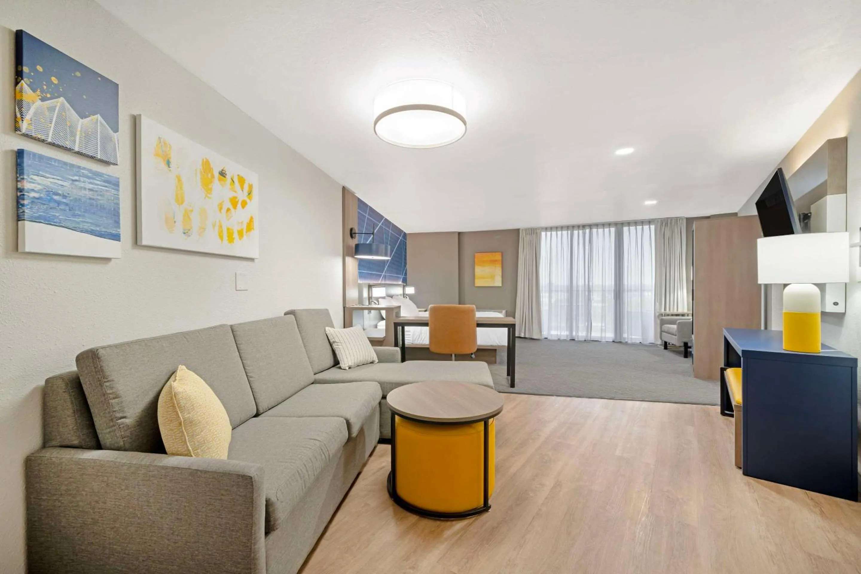 Bedroom in Comfort Suites Idaho Falls