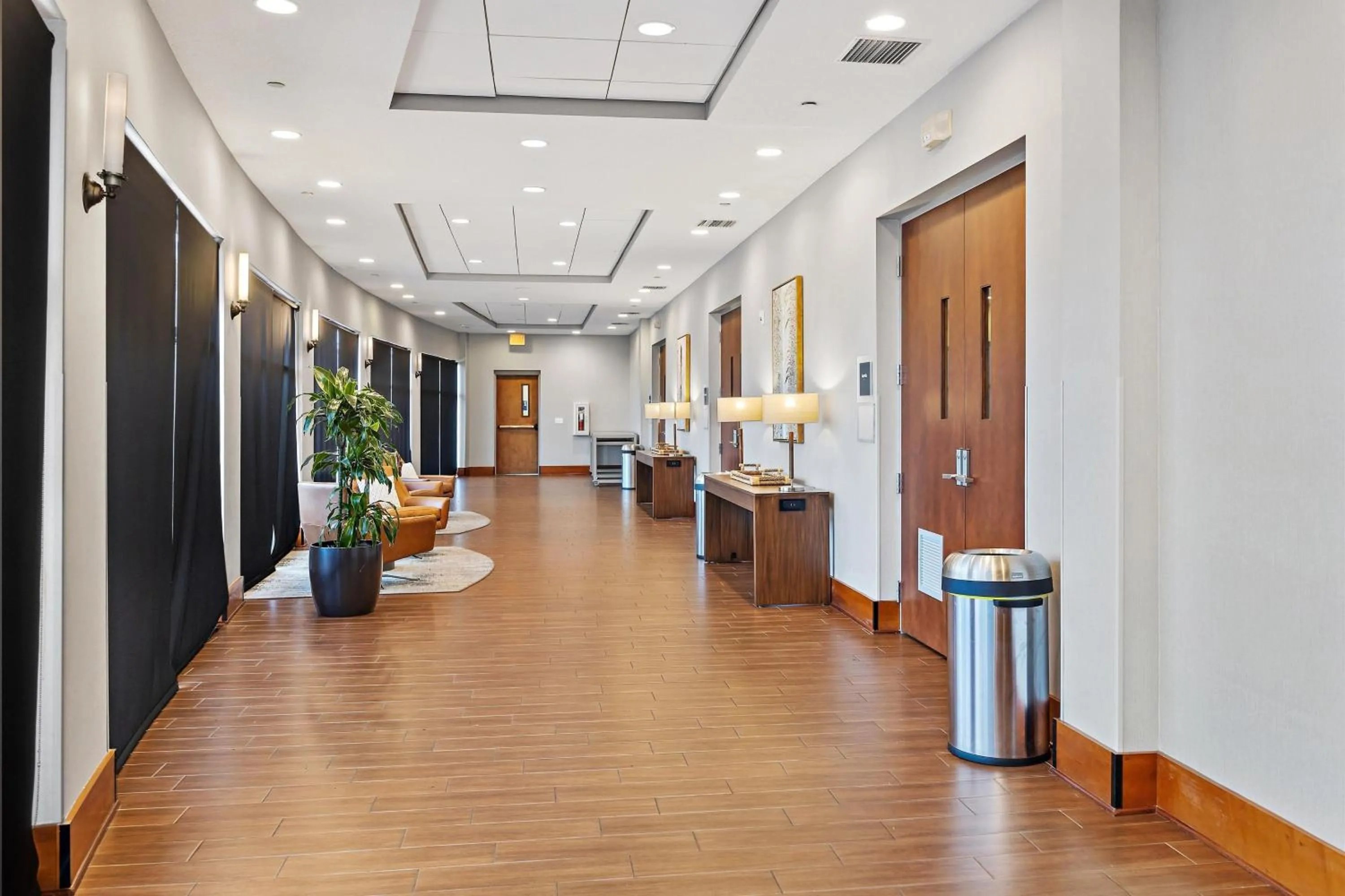 Meeting/conference room in Four Points by Sheraton Jacksonville Baymeadows