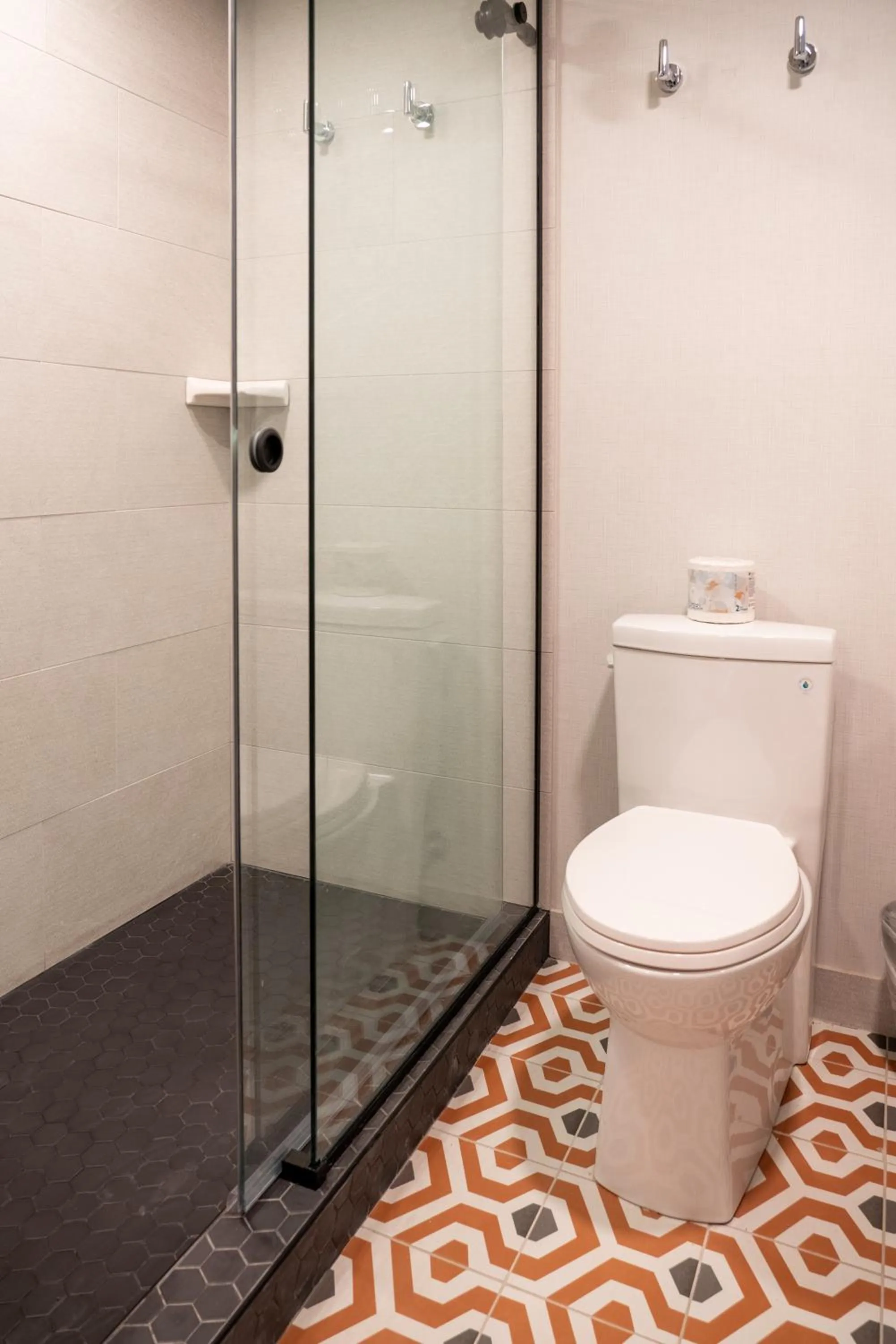 Shower in The Dorothy Motel