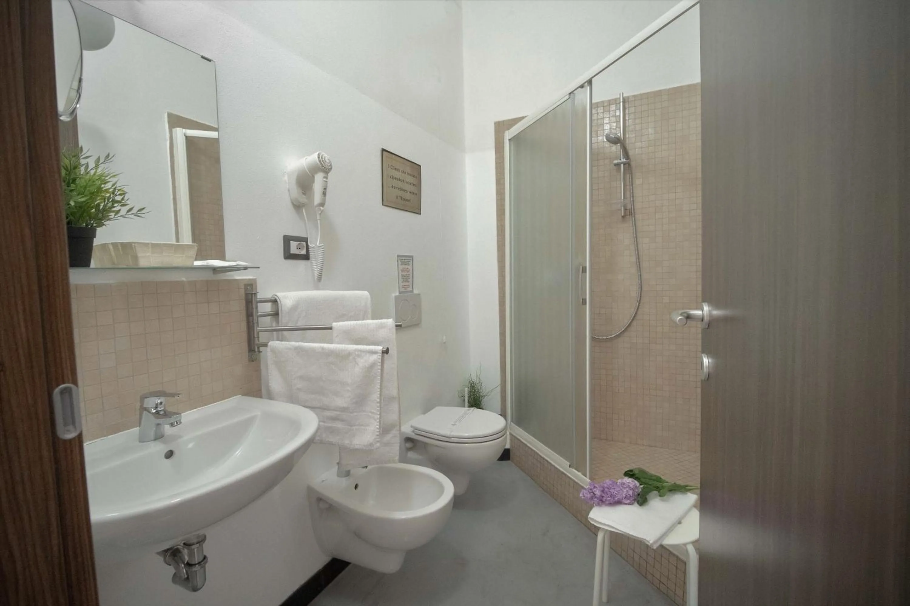 Shower in Porta Marina