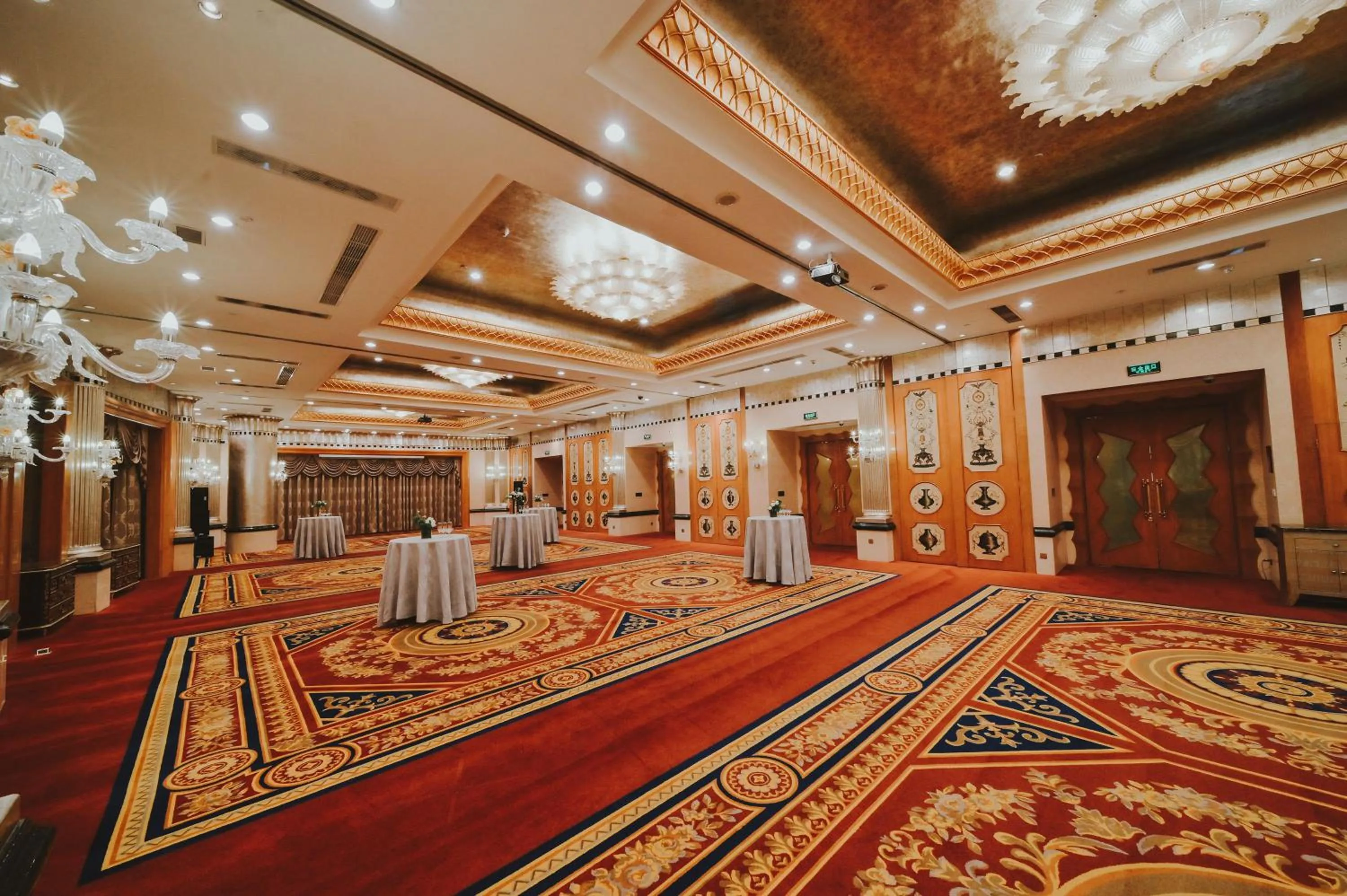 Banquet/Function facilities in Crowne Plaza Qingdao by IHG