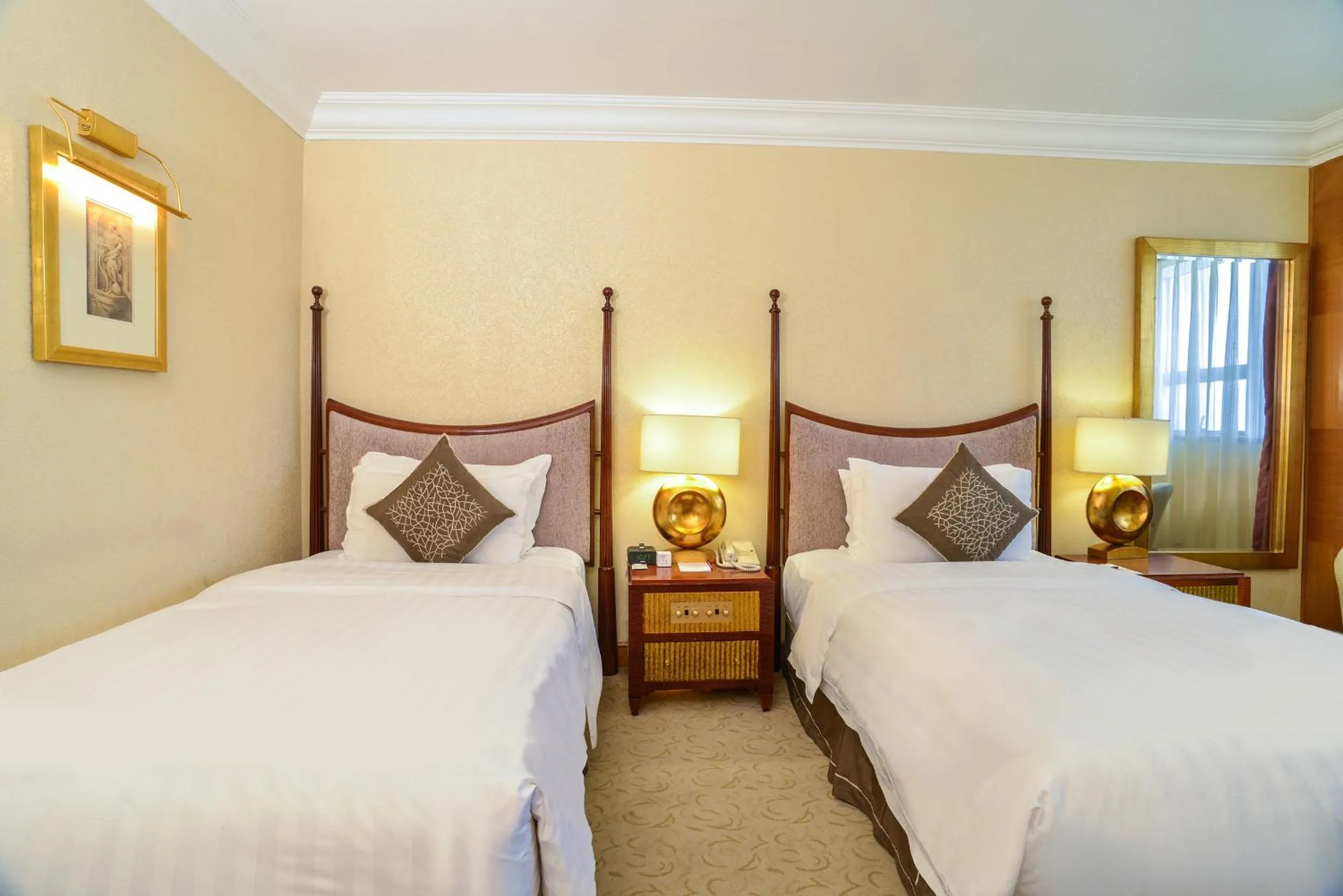 Bed in Crowne Plaza Qingdao by IHG