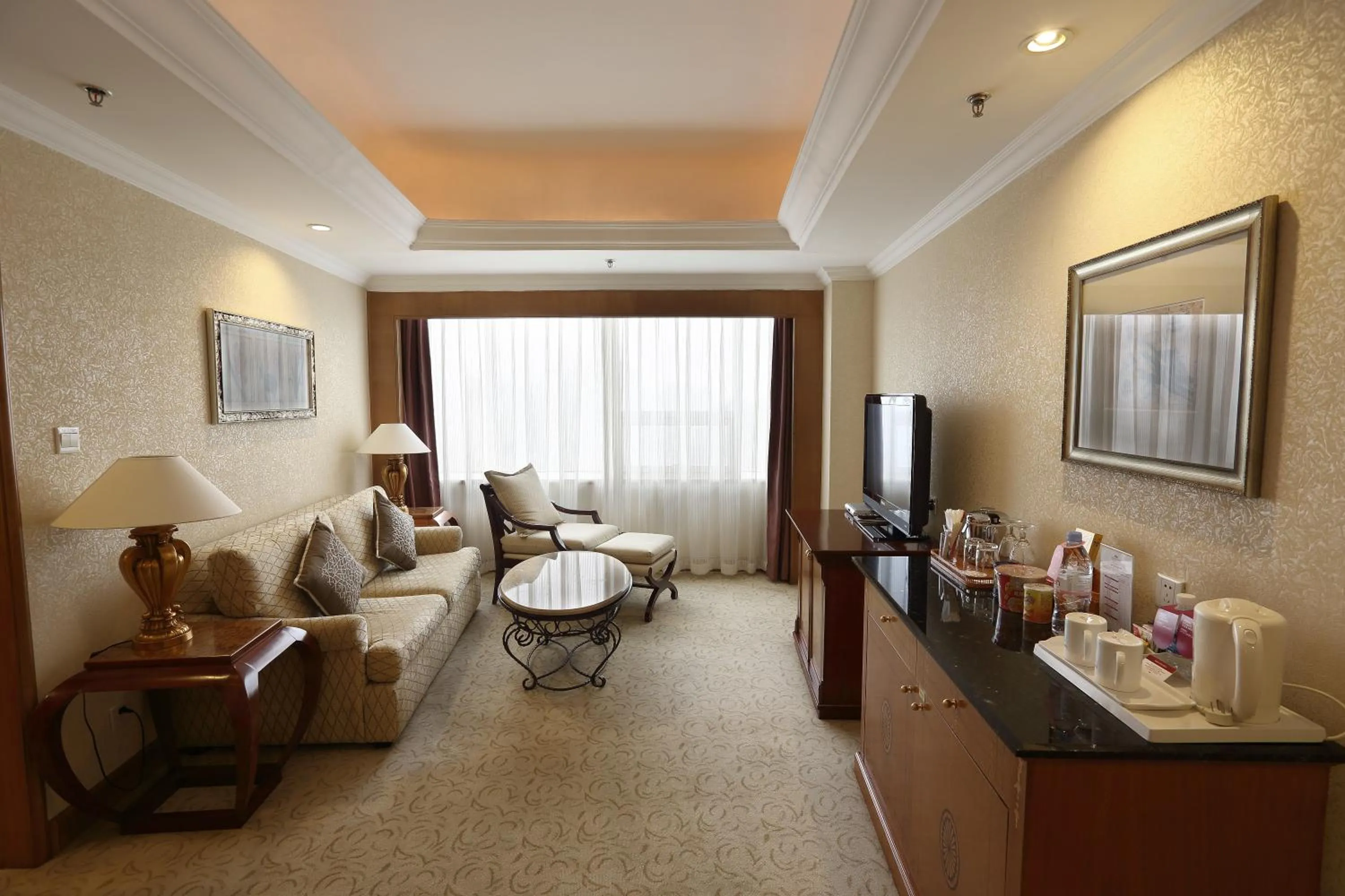 Photo of the whole room in Crowne Plaza Qingdao by IHG