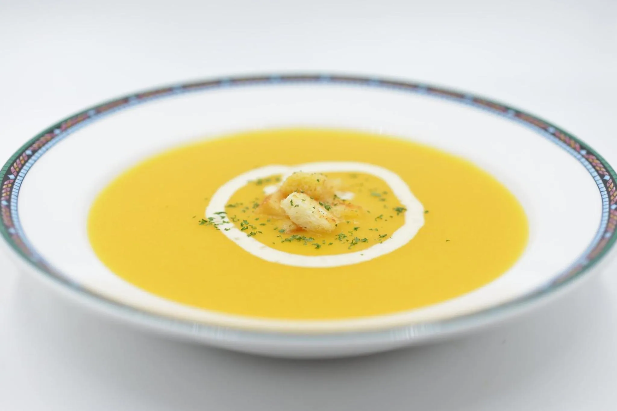 Restaurant/places to eat in Crowne Plaza Qingdao by IHG