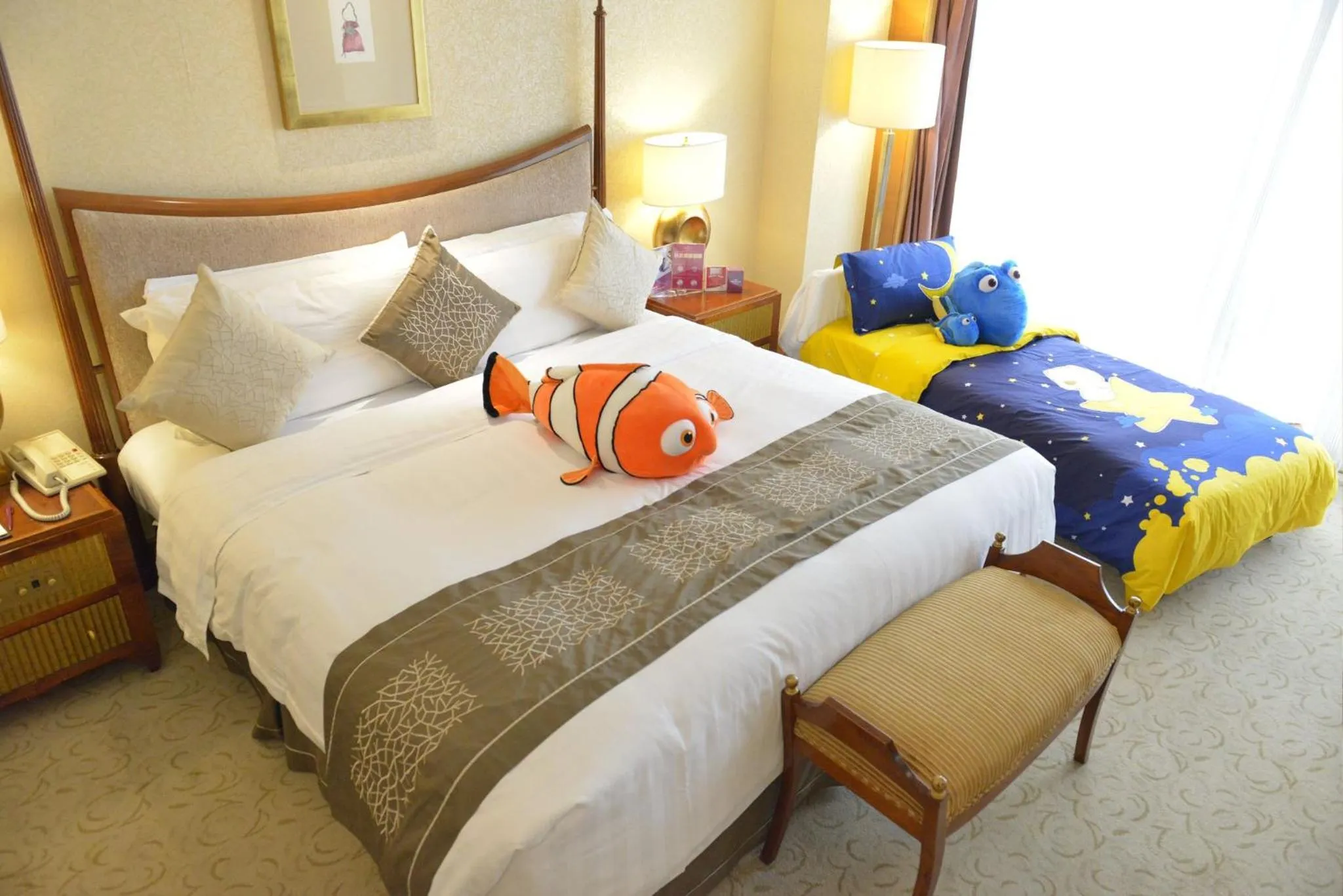 Photo of the whole room, Bed in Crowne Plaza Qingdao by IHG