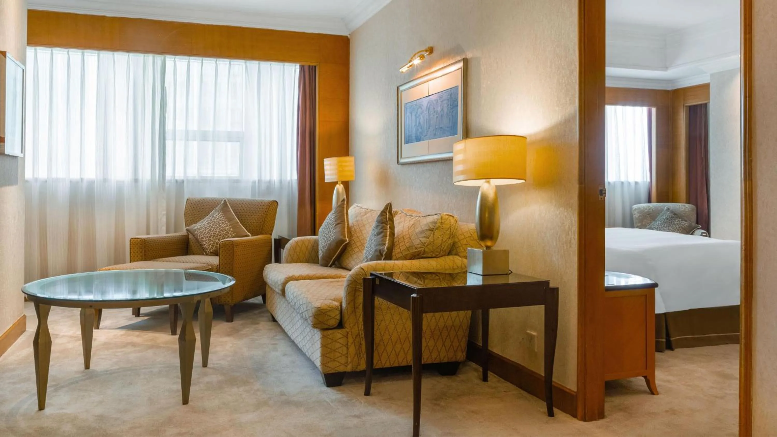 Photo of the whole room, Bed in Crowne Plaza Qingdao by IHG