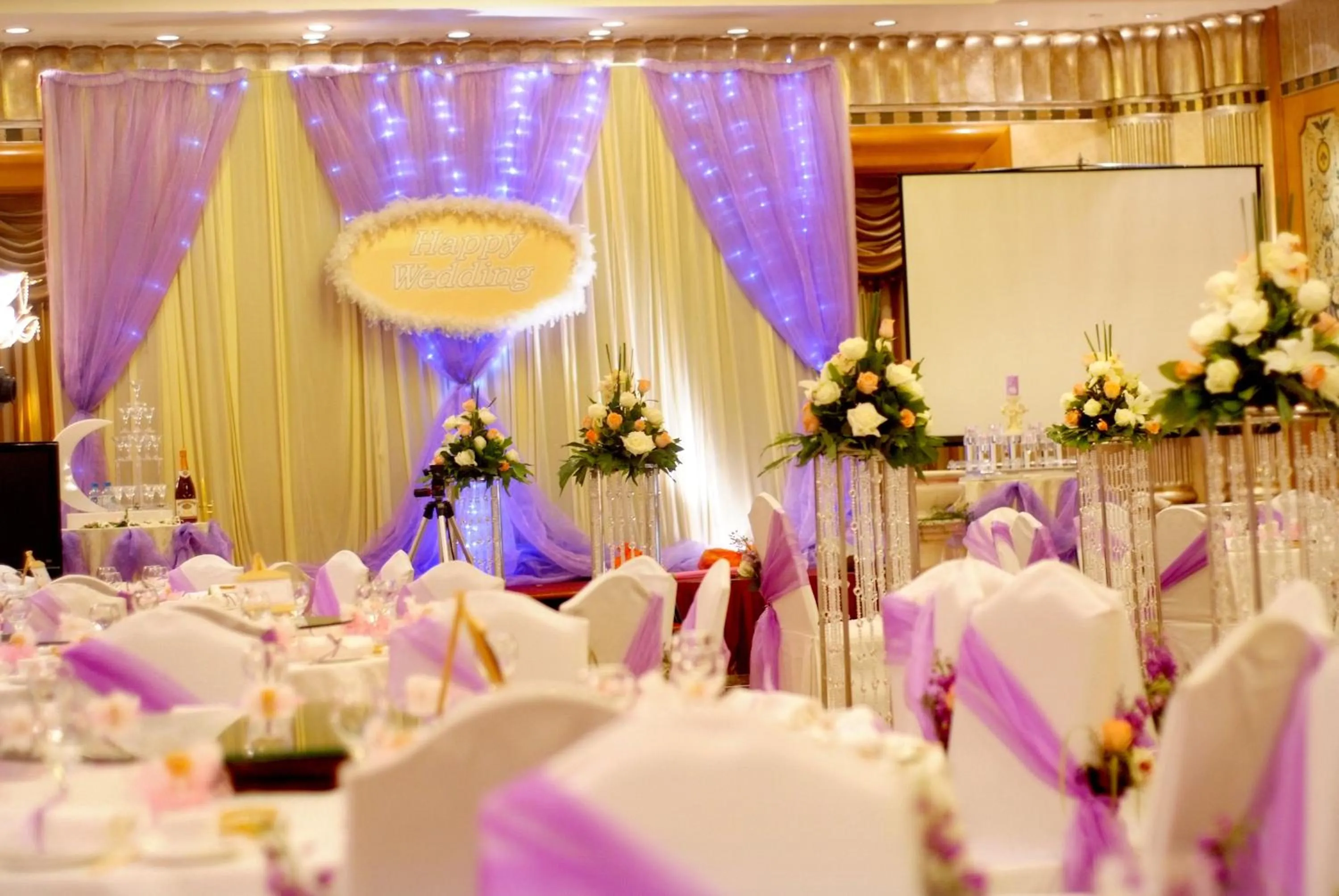 Meeting/conference room in Crowne Plaza Qingdao by IHG