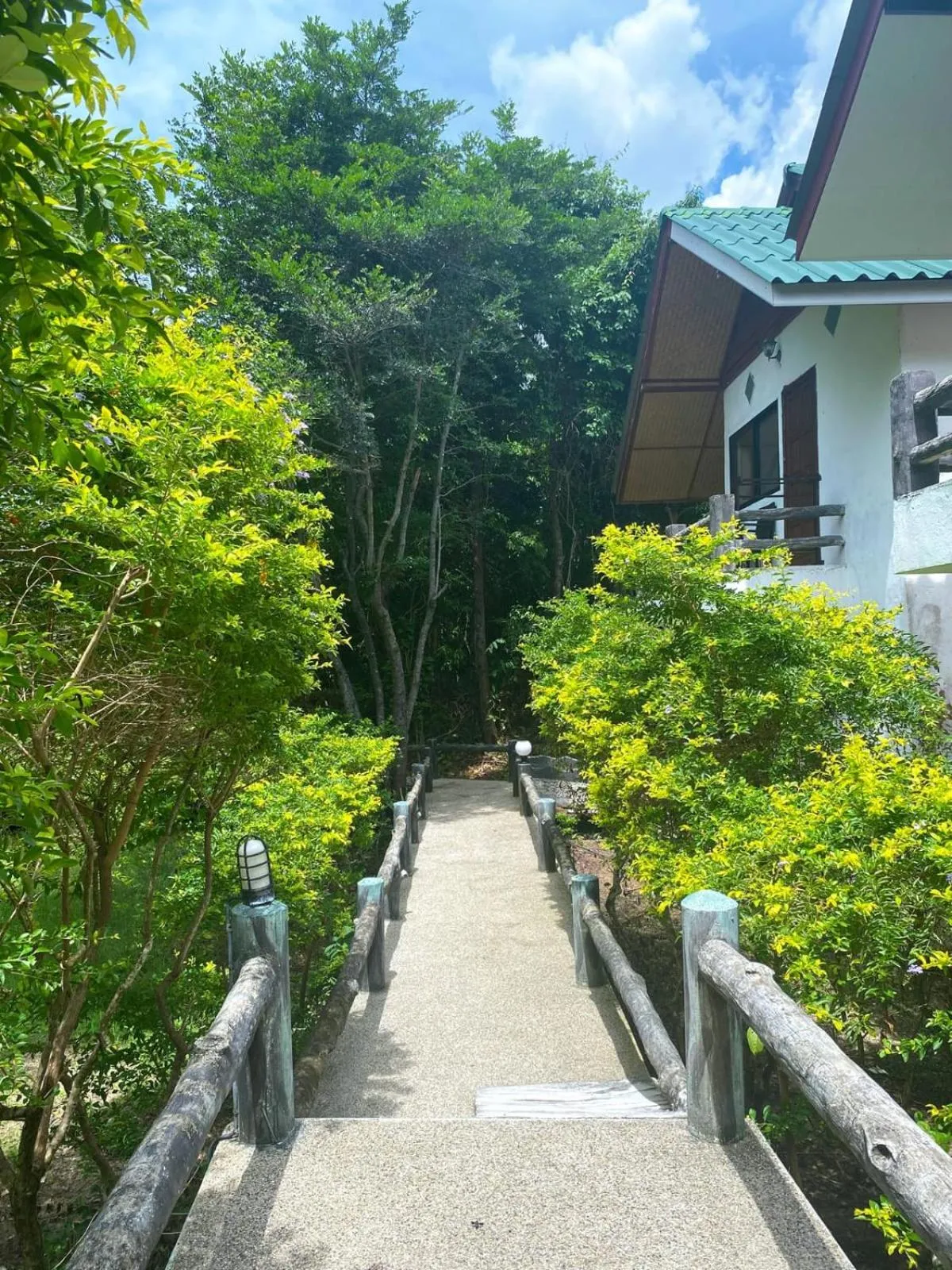 Property building in Phangan Utopia Resort