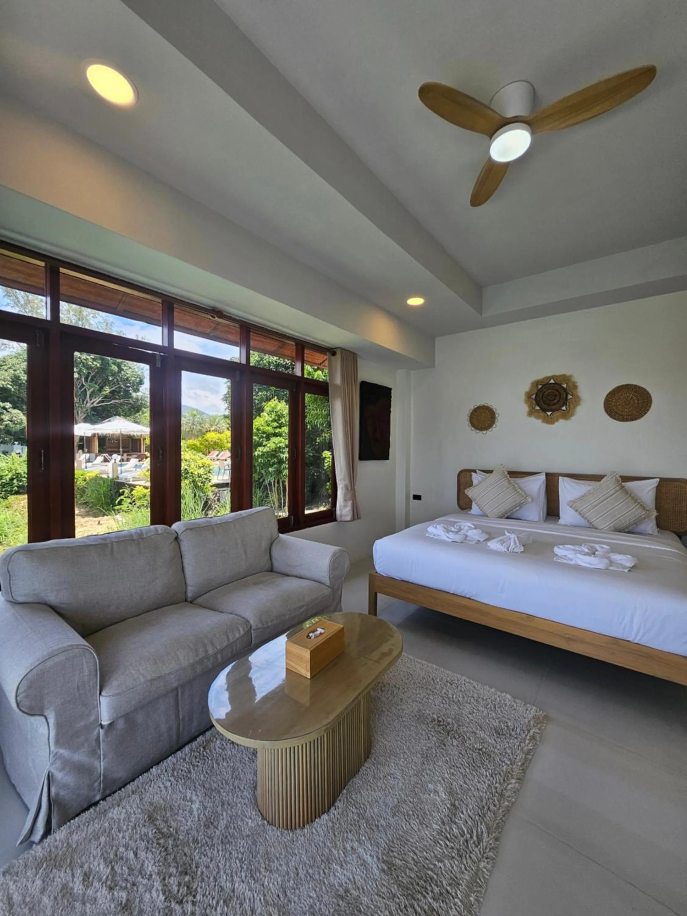 Bedroom, Bed in Phangan Utopia Resort