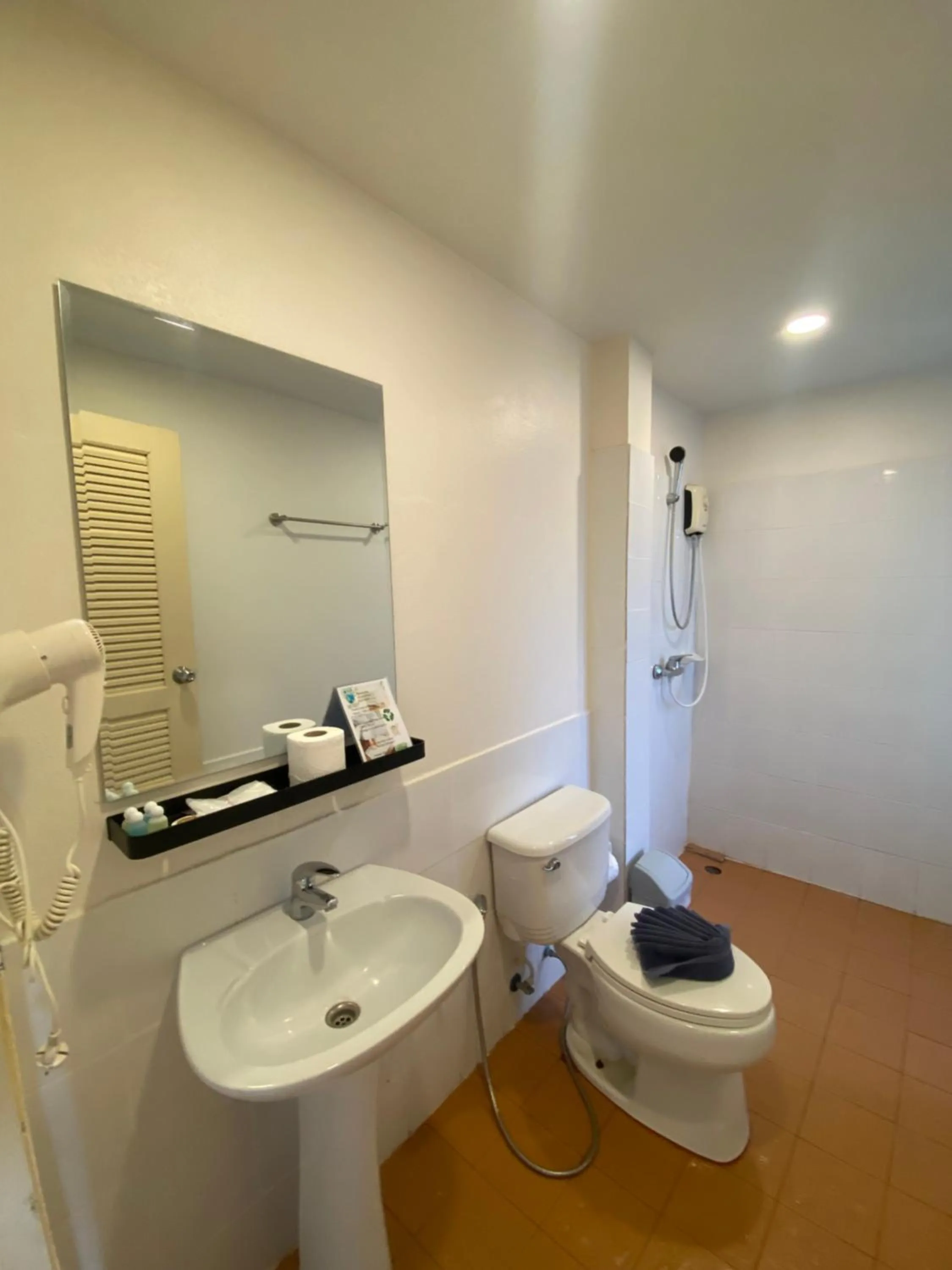 Shower in Phangan Utopia Resort