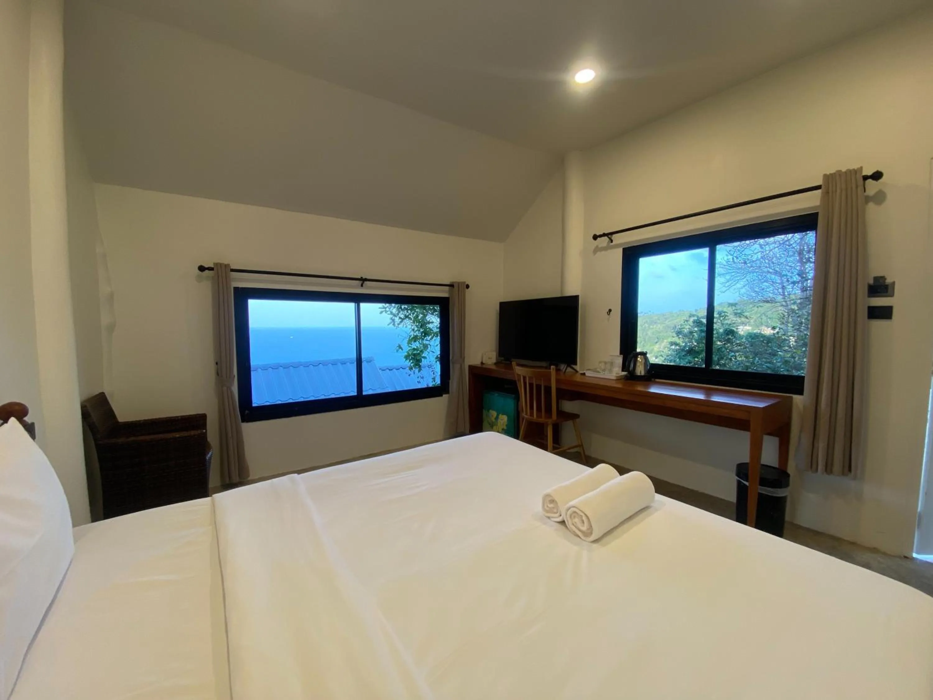 Bed in Phangan Utopia Resort