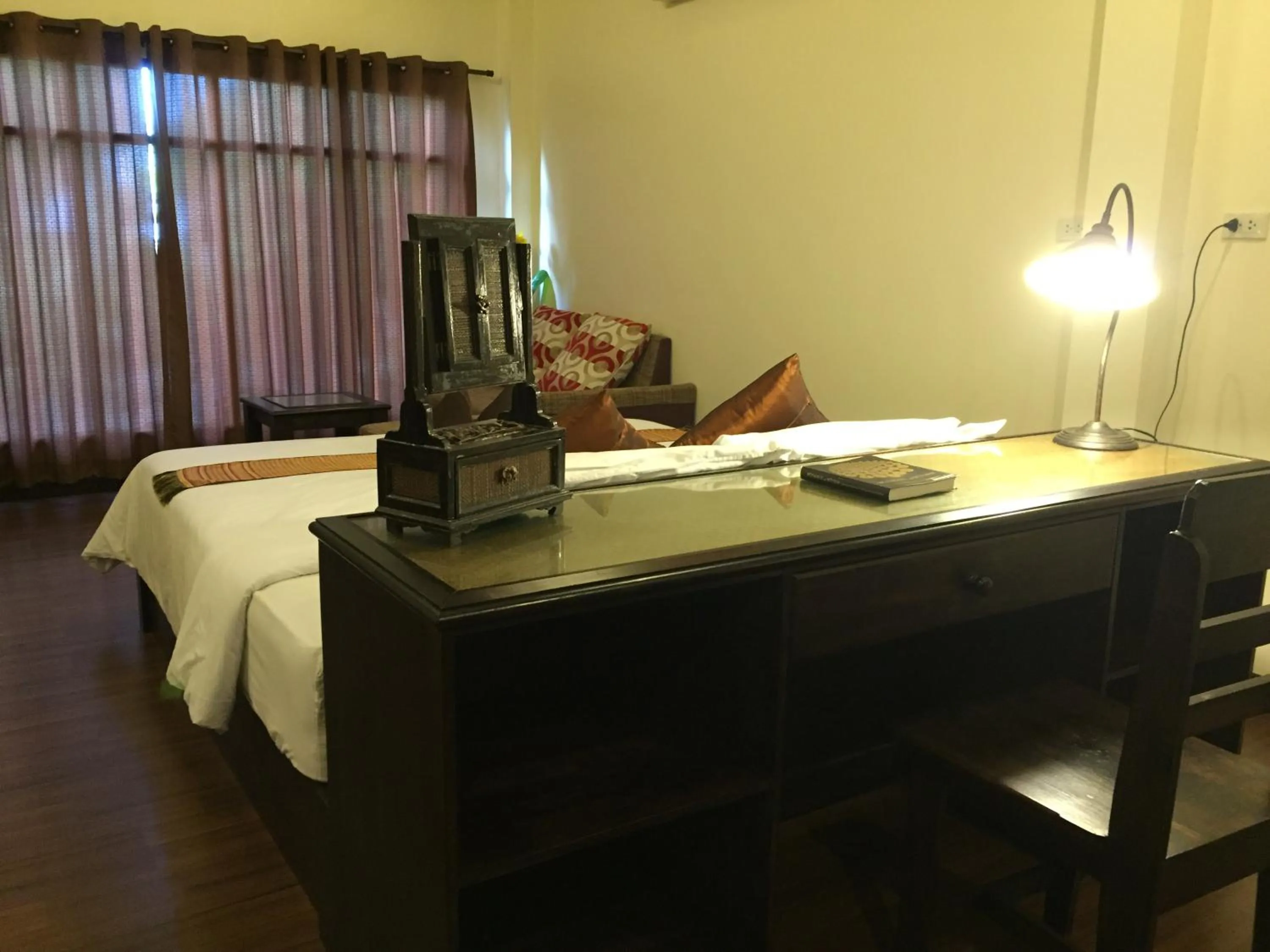 Living room, Bed in Phangan Utopia Resort