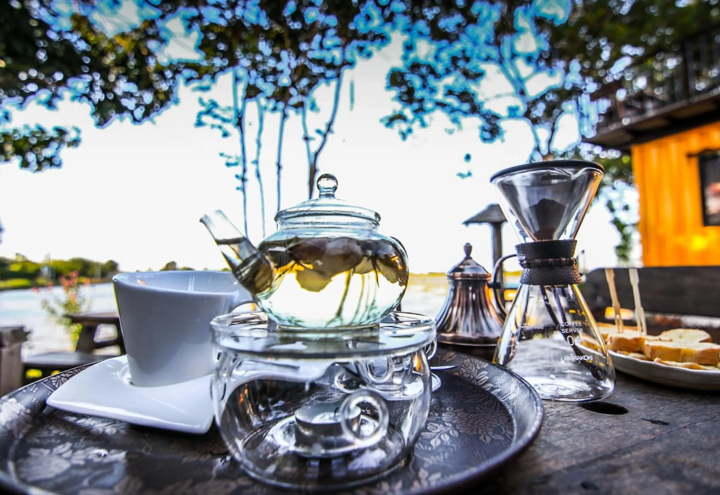 Coffee/tea facilities in Pludhaya Resort & Spa