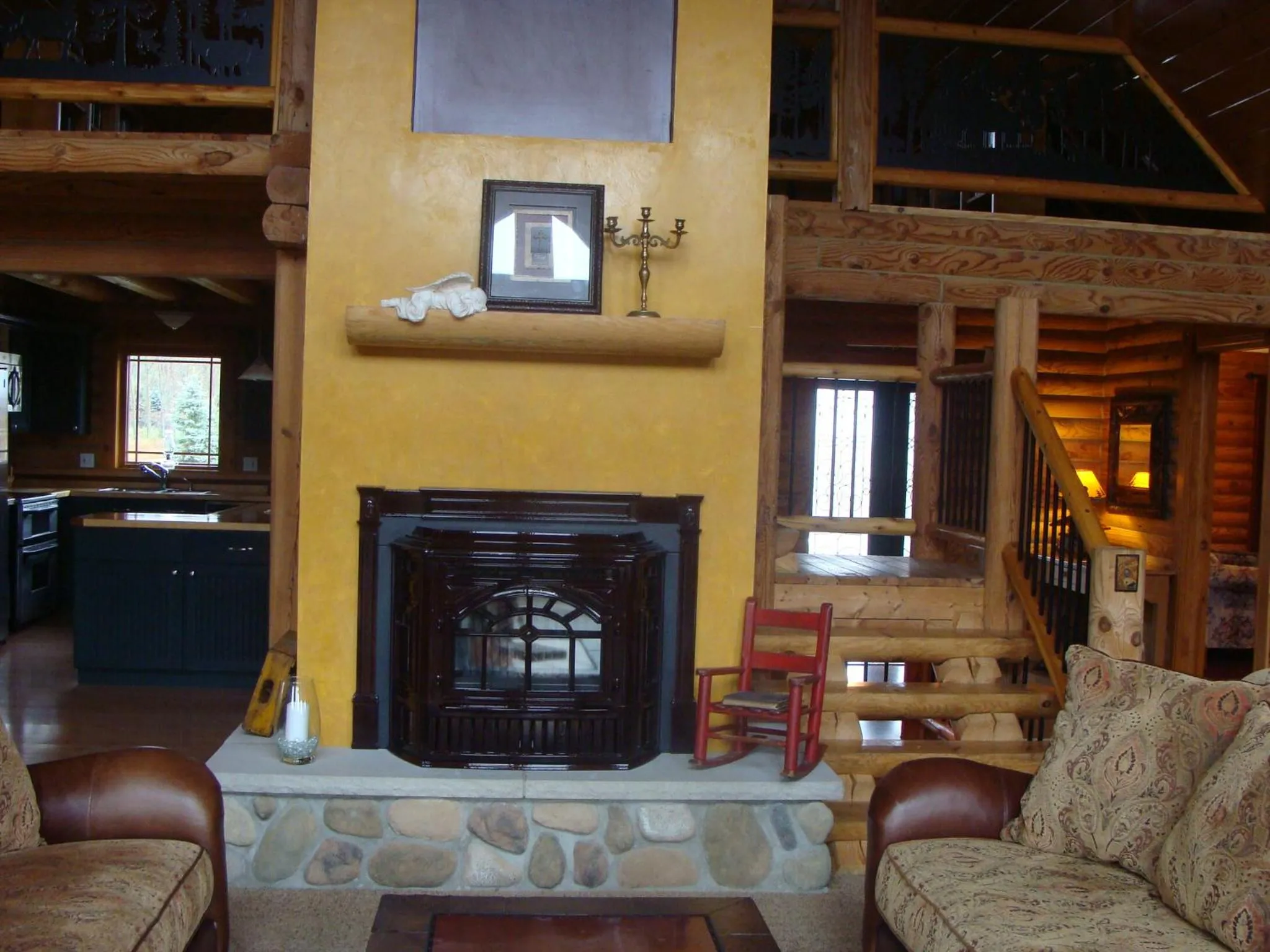 Communal lounge/ TV room in A Breath of Heaven B&B