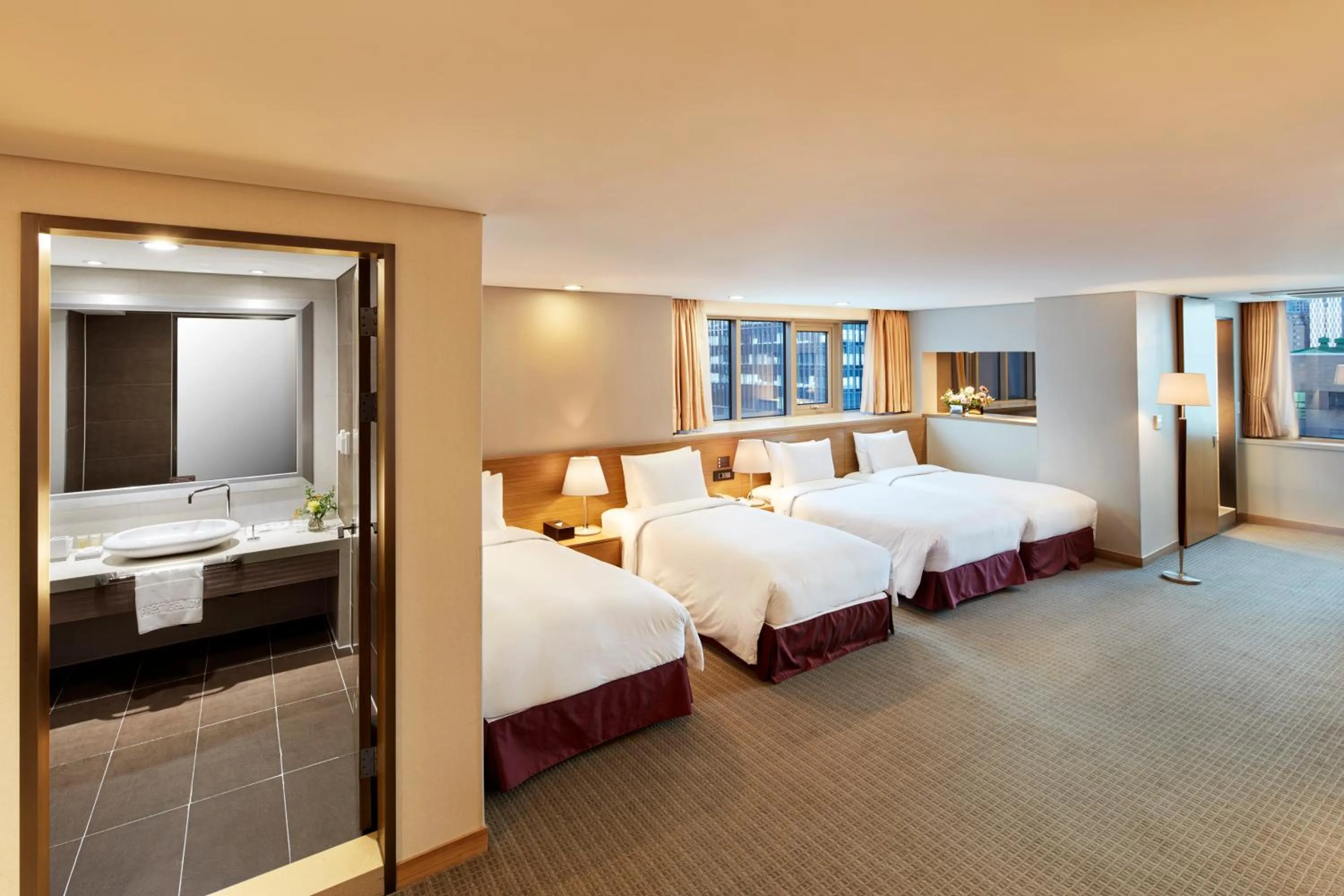 Shower, Bed in Hotel PJ Myeongdong