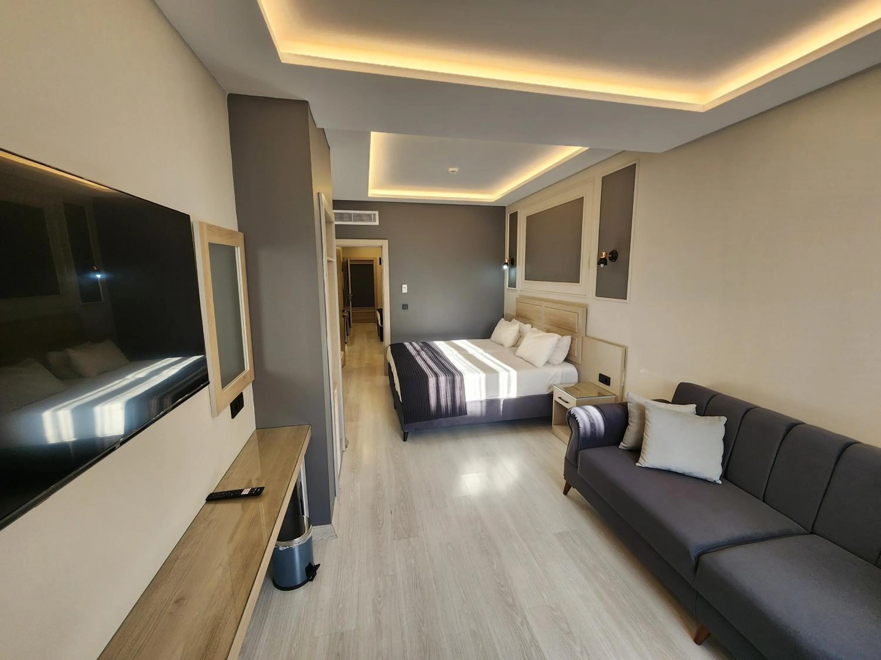 Bedroom in Nanda Hotel