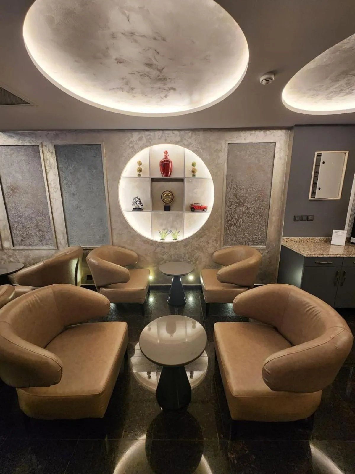 Property building in Nanda Hotel