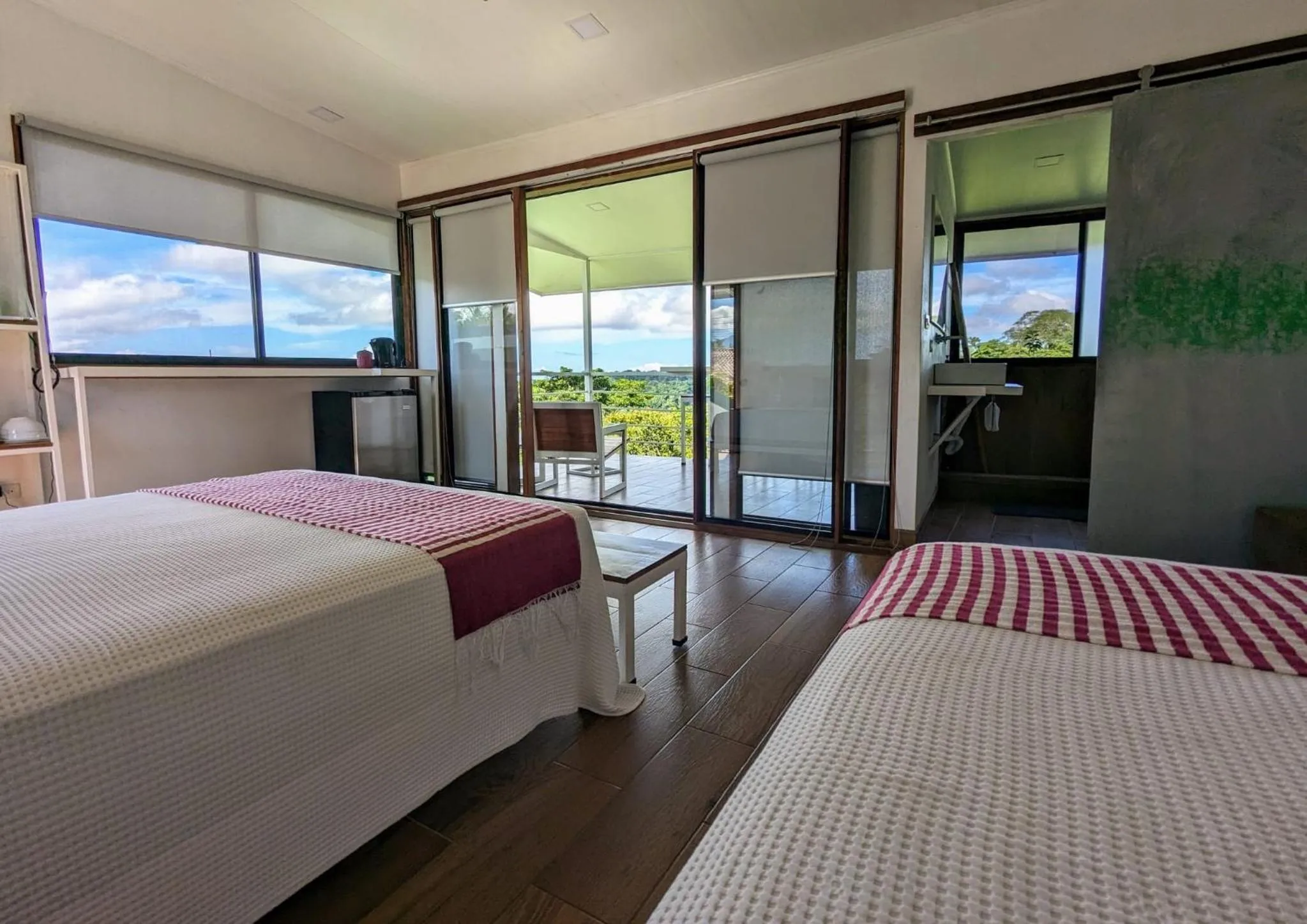 Photo of the whole room, Bed in Rancho Capulin B&B