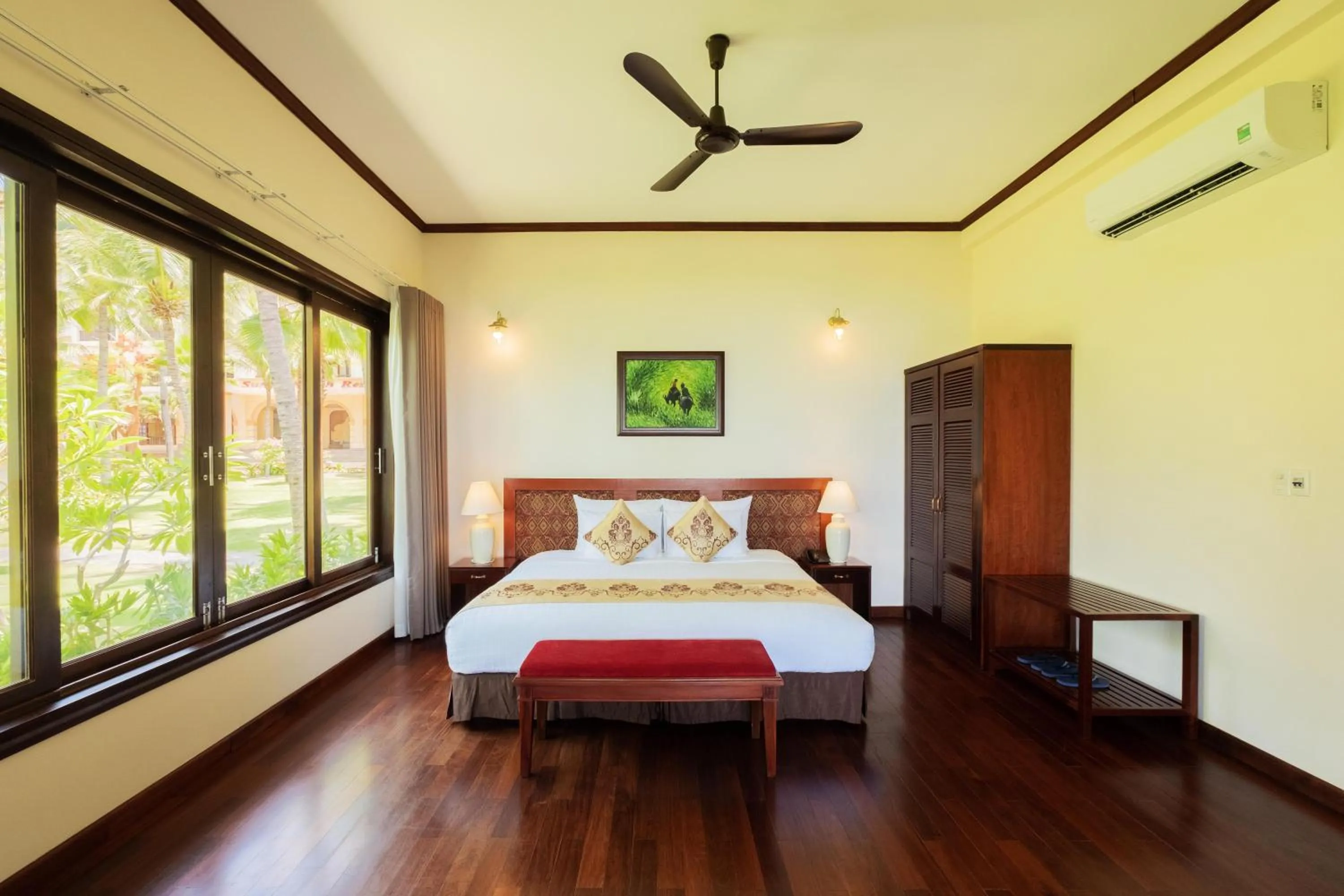 Bedroom, Bed in Sunny Beach Resort & Spa Mui Ne