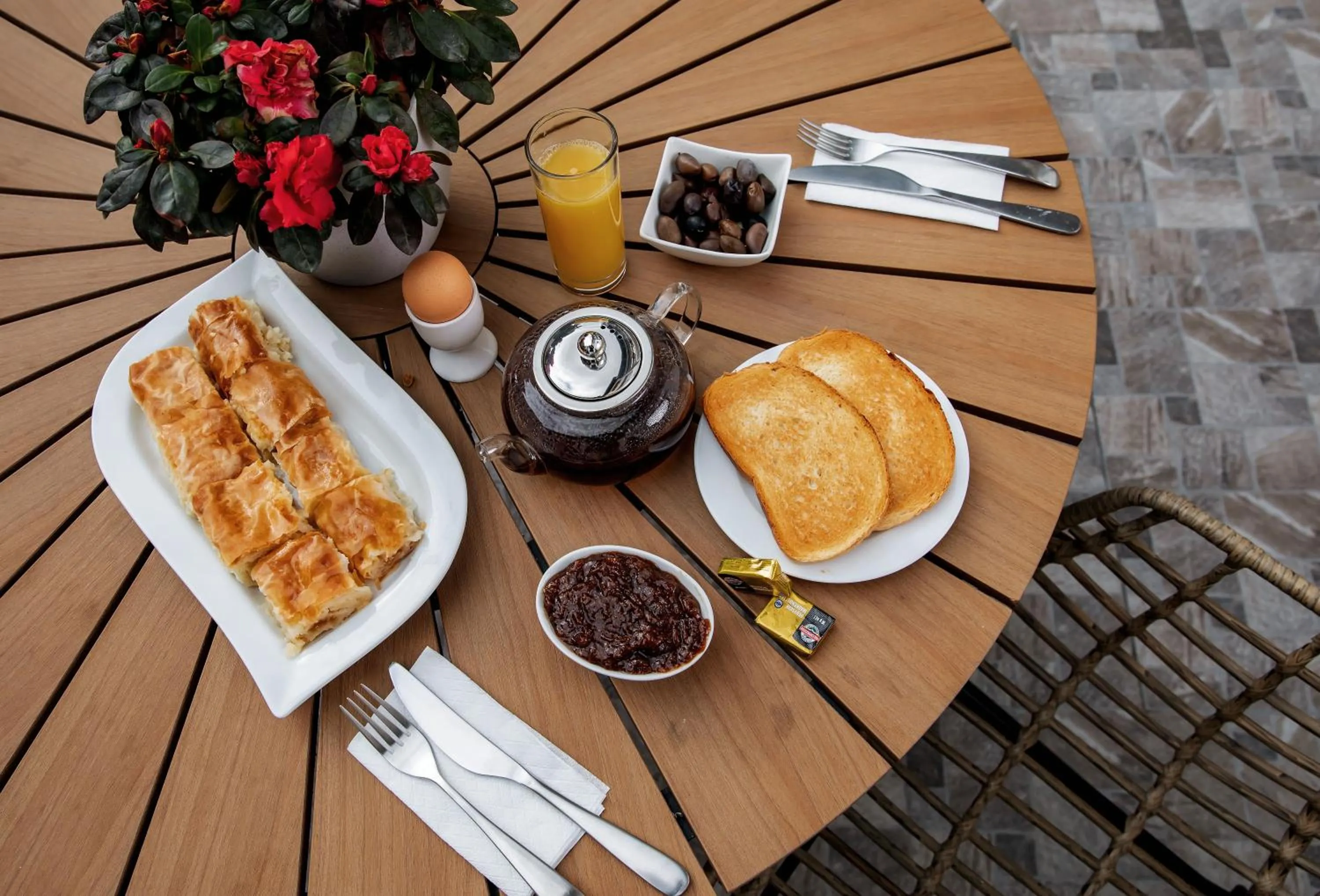 Food and drinks in Velinov Boutique Hotel