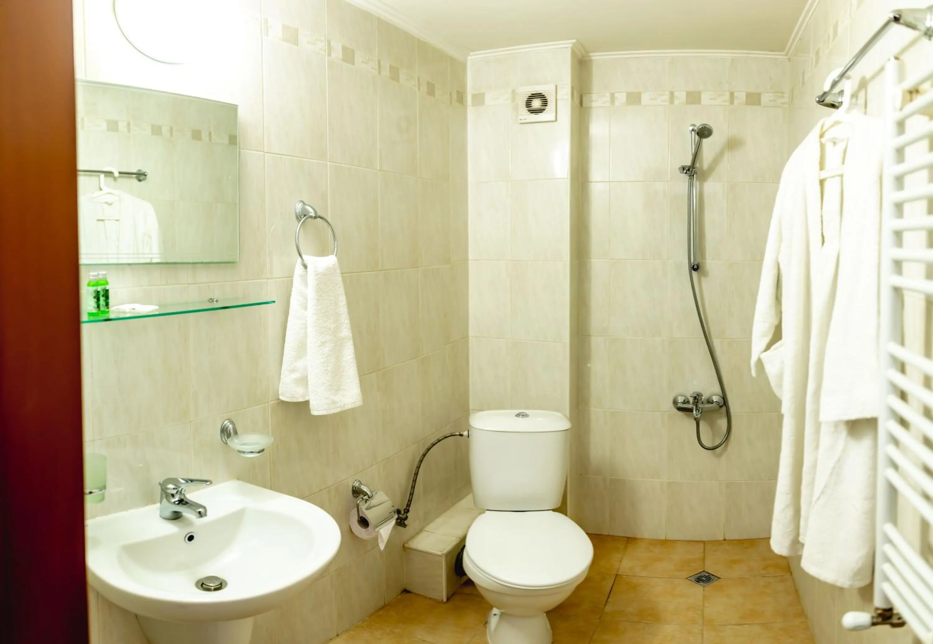 Shower in Velinov Boutique Hotel