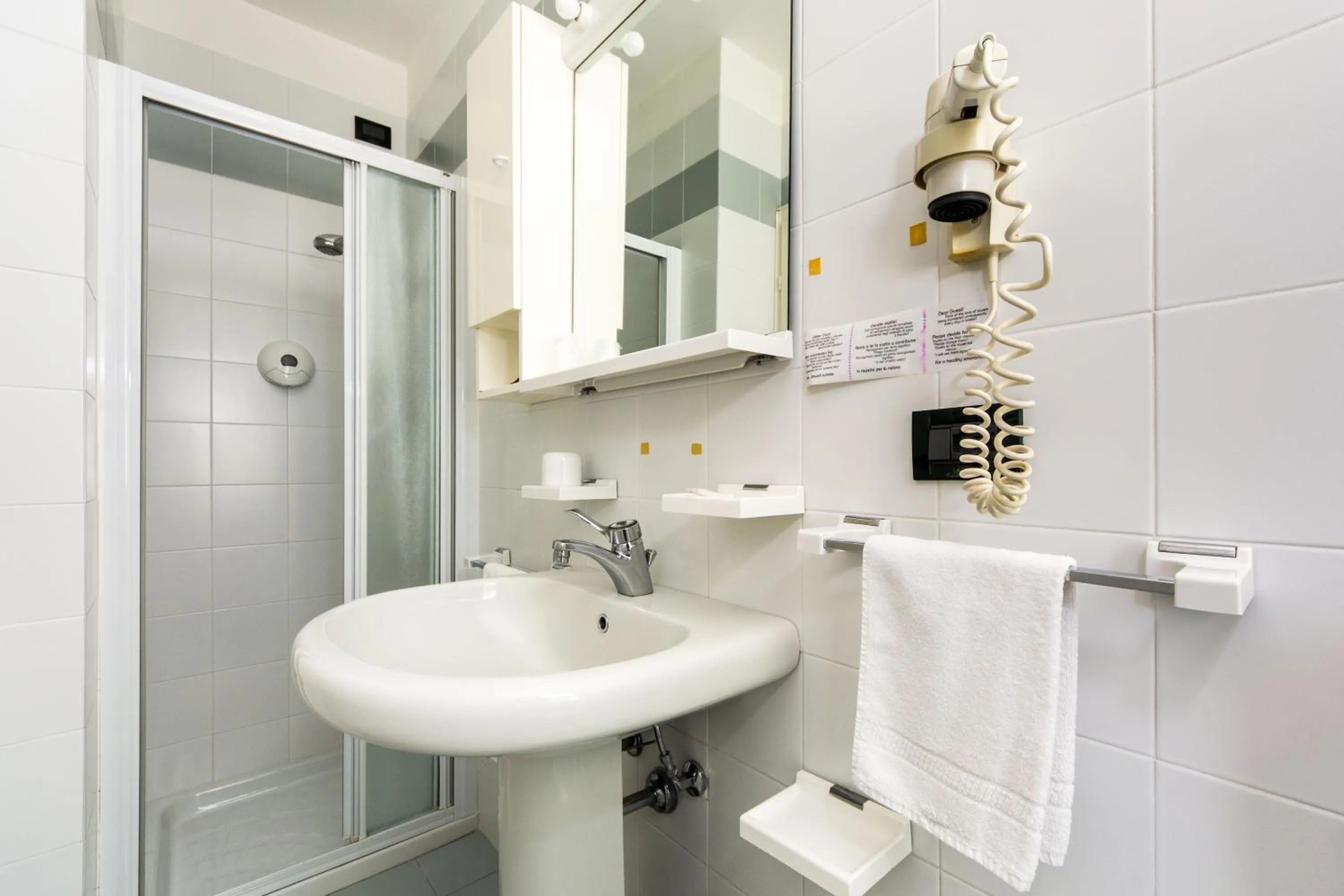 Bathroom in Hotel Smeraldo