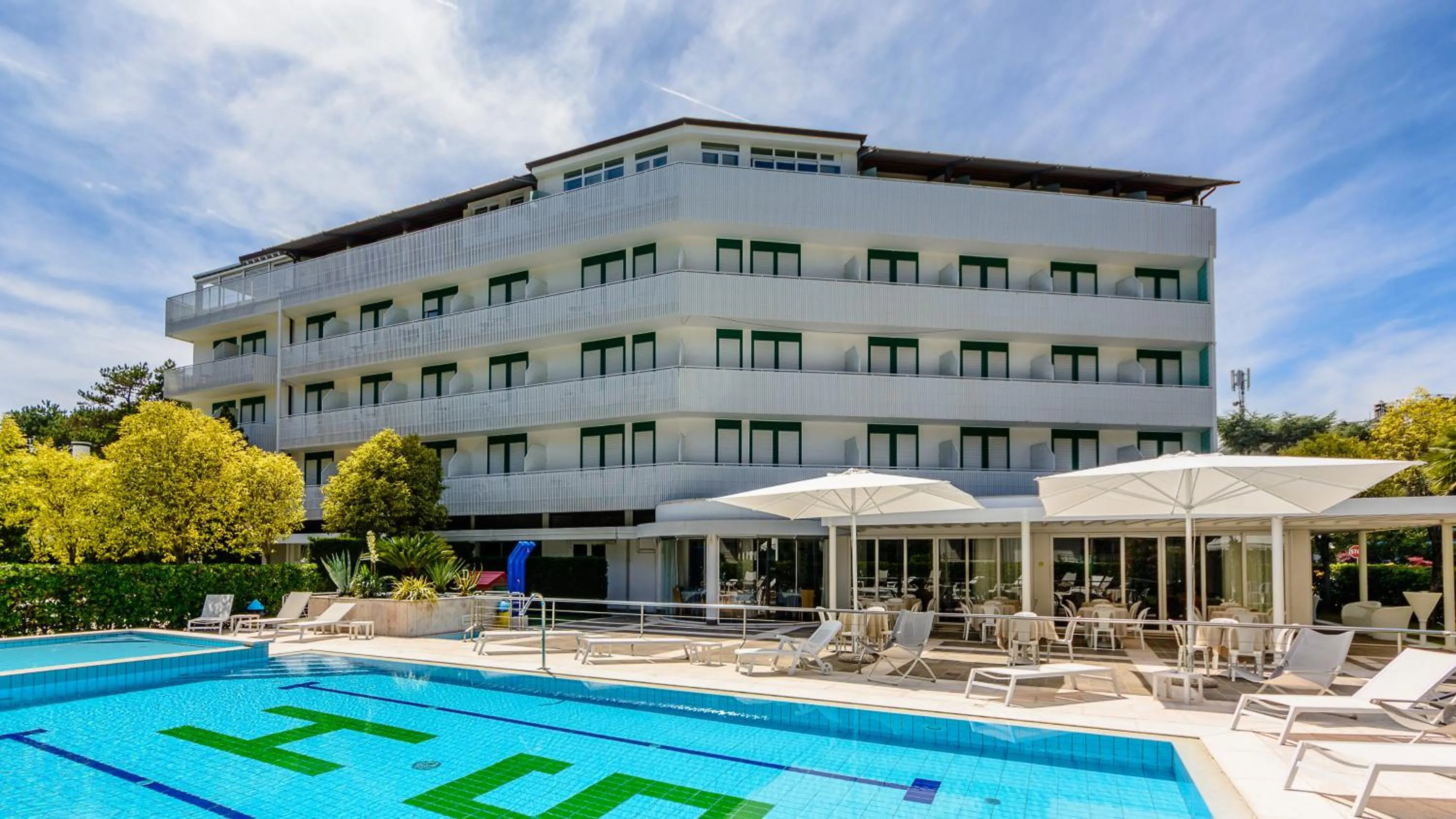 Facade/entrance in Hotel Smeraldo