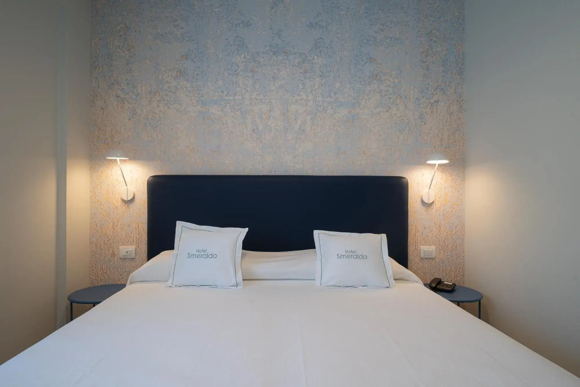 Deluxe Double or Twin Room with Balcony in Hotel Smeraldo Deluxe Double or Twin Room with Balcony in Hotel Smeraldo