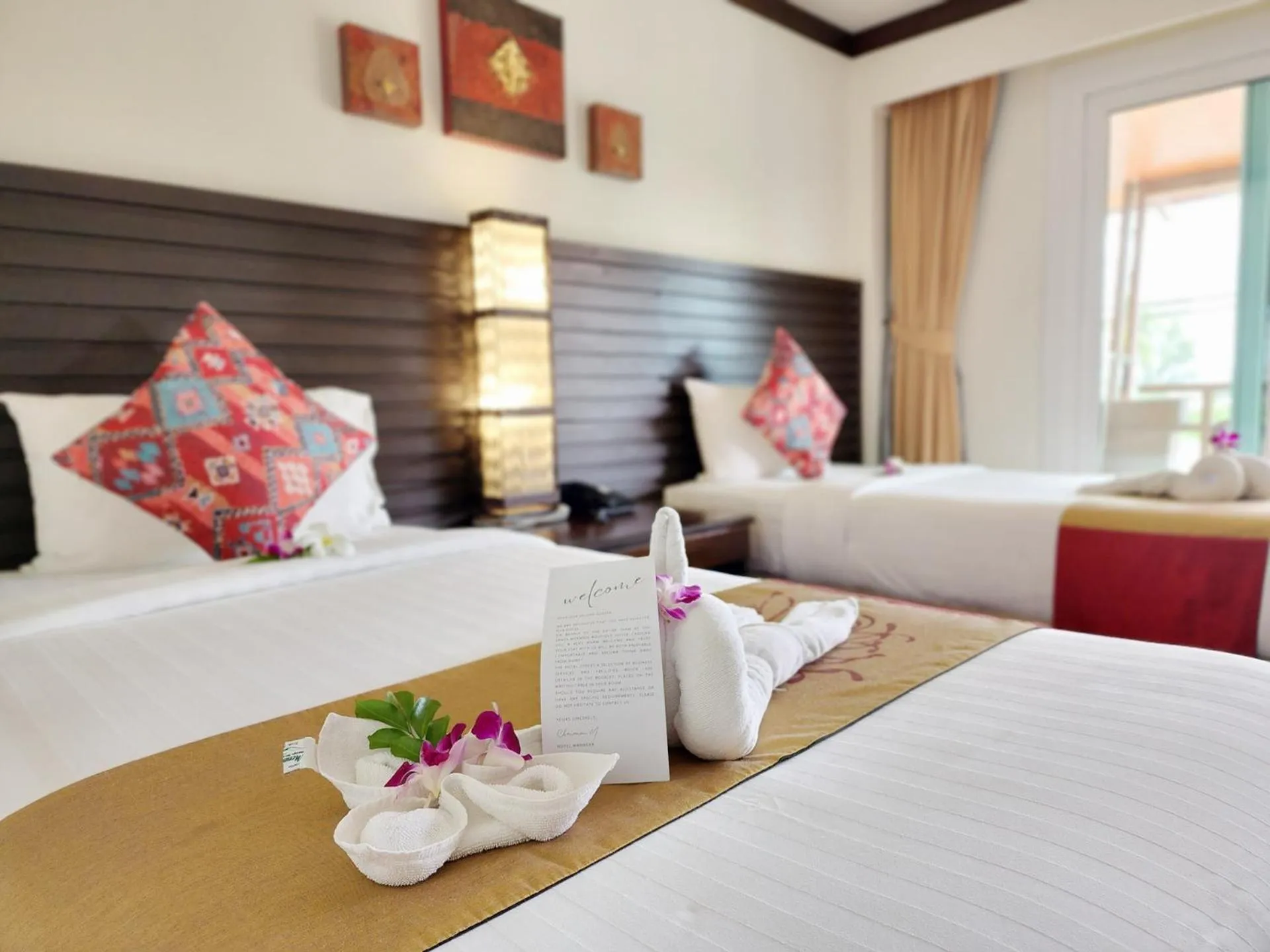 Photo of the whole room, Bed in Lanta Mermaid Boutique House-Cozy Stay,Seaview, Delicious Breakfast,2 Minutes Walk to the Beach