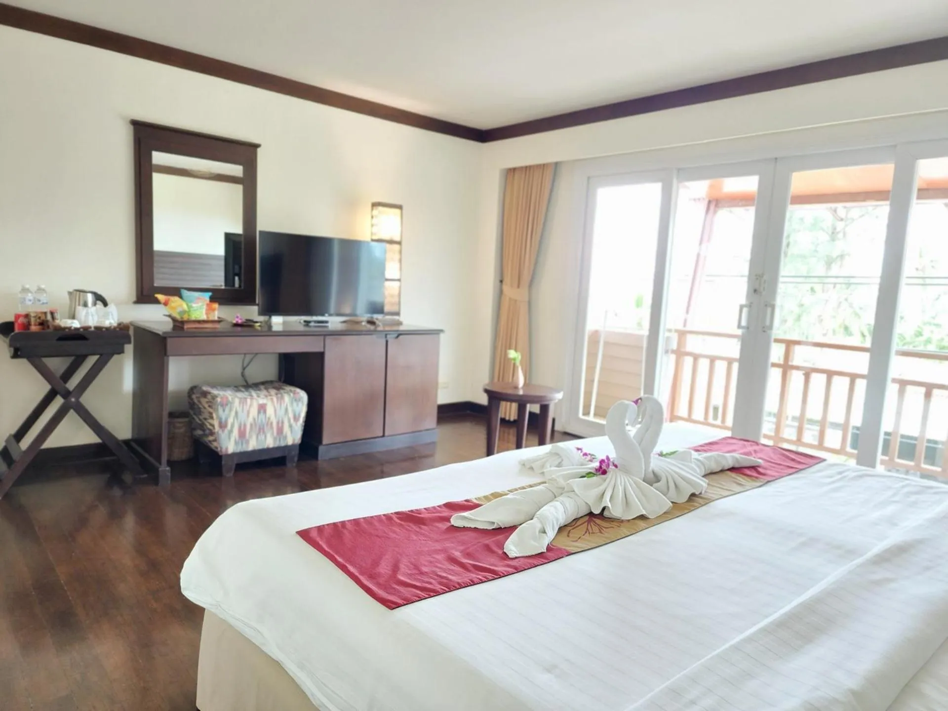 Bed in Lanta Mermaid Boutique House-Cozy Stay,Seaview, Delicious Breakfast,2 Minutes Walk to the Beach