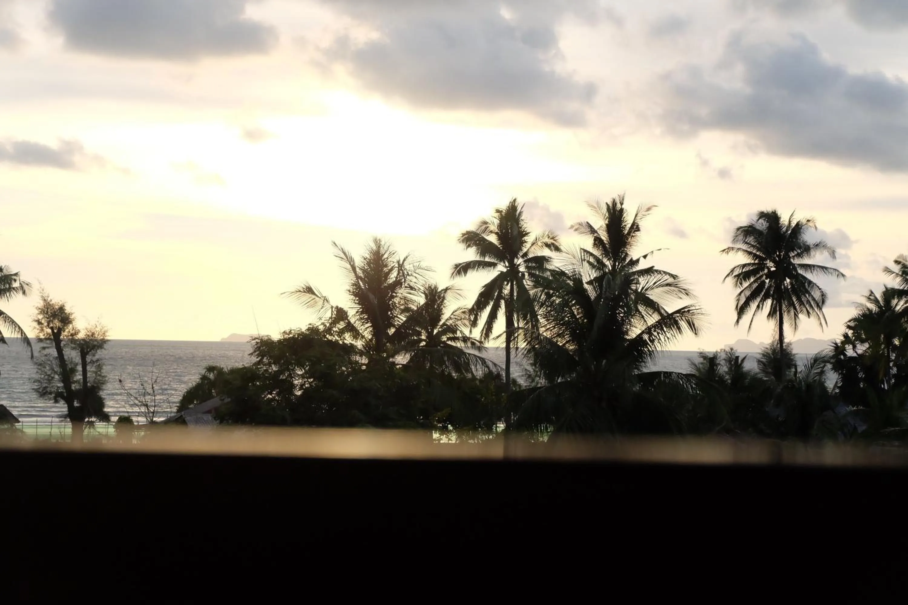 Sunset in Lanta Mermaid Boutique House-Cozy Stay,Seaview, Delicious Breakfast,2 Minutes Walk to the Beach