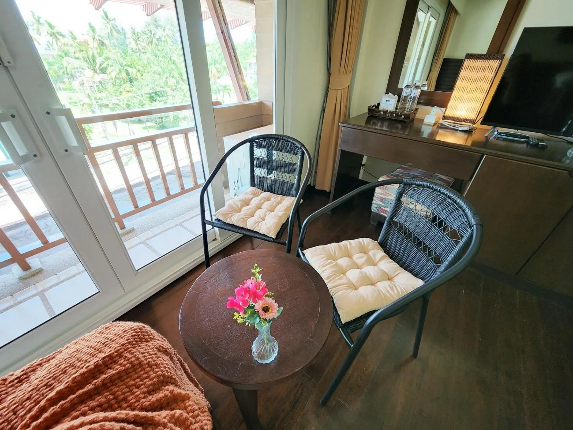 TV and multimedia in Lanta Mermaid Boutique House-Cozy Stay,Seaview, Delicious Breakfast,2 Minutes Walk to the Beach